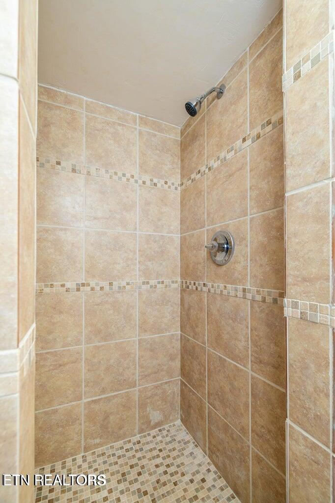 1534 Mcilvaine Drive Maryville TN 37803