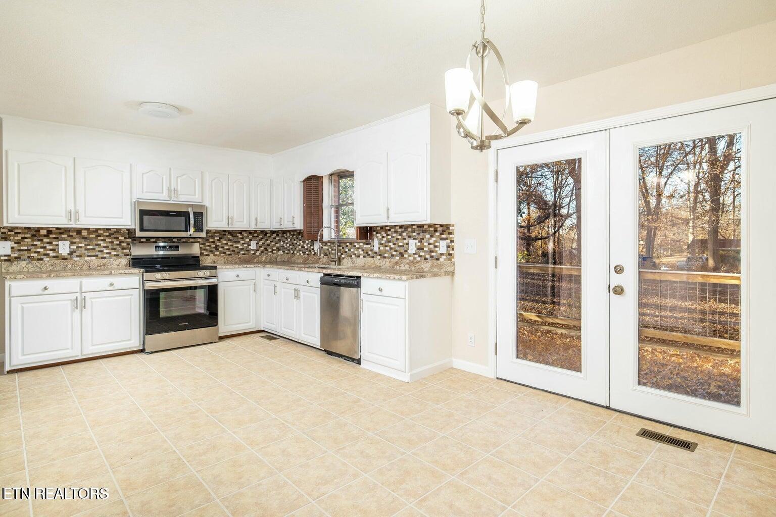 1534 Mcilvaine Drive Maryville TN 37803