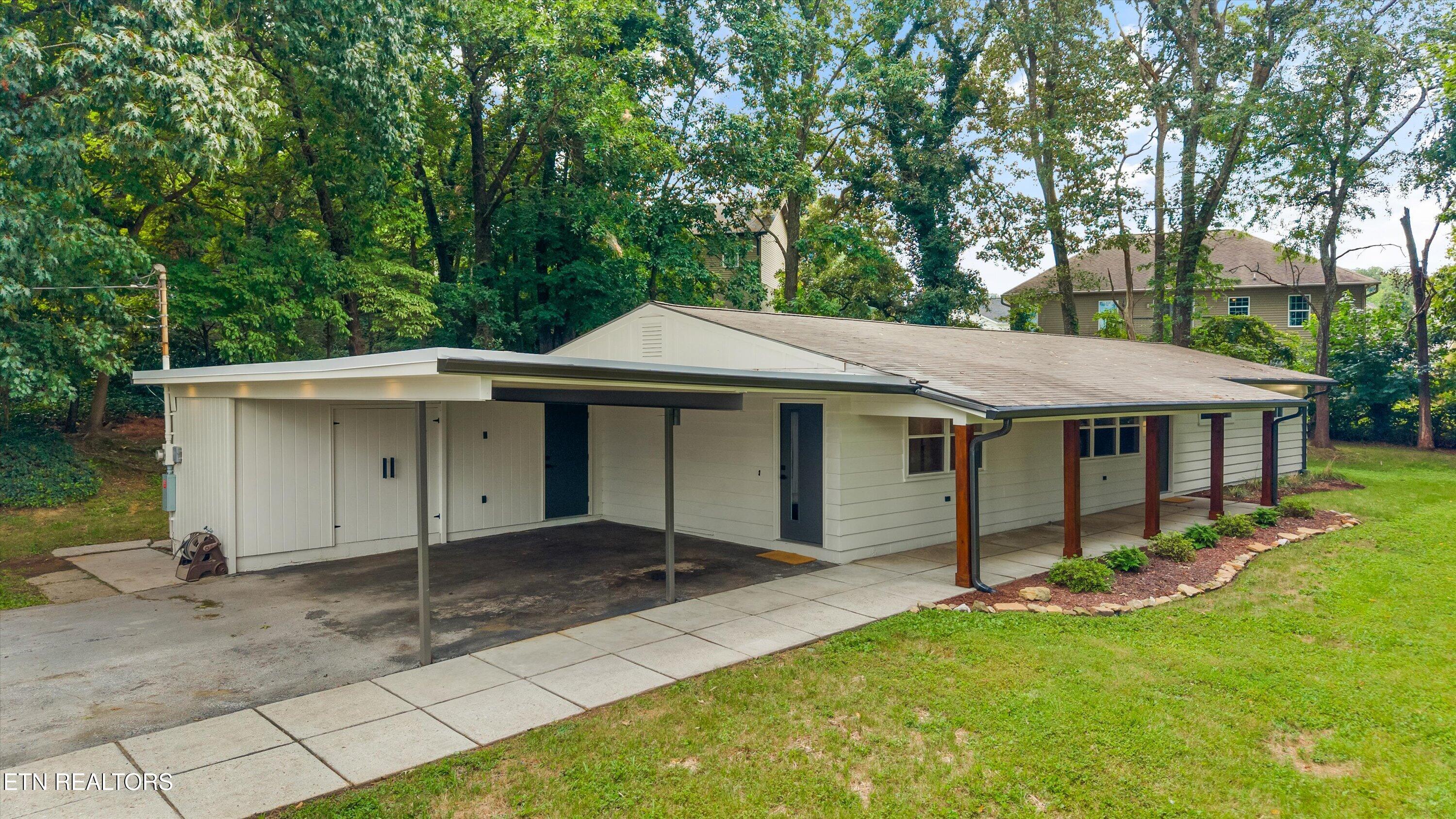 1700 Lockwood Drive Knoxville TN 37918
