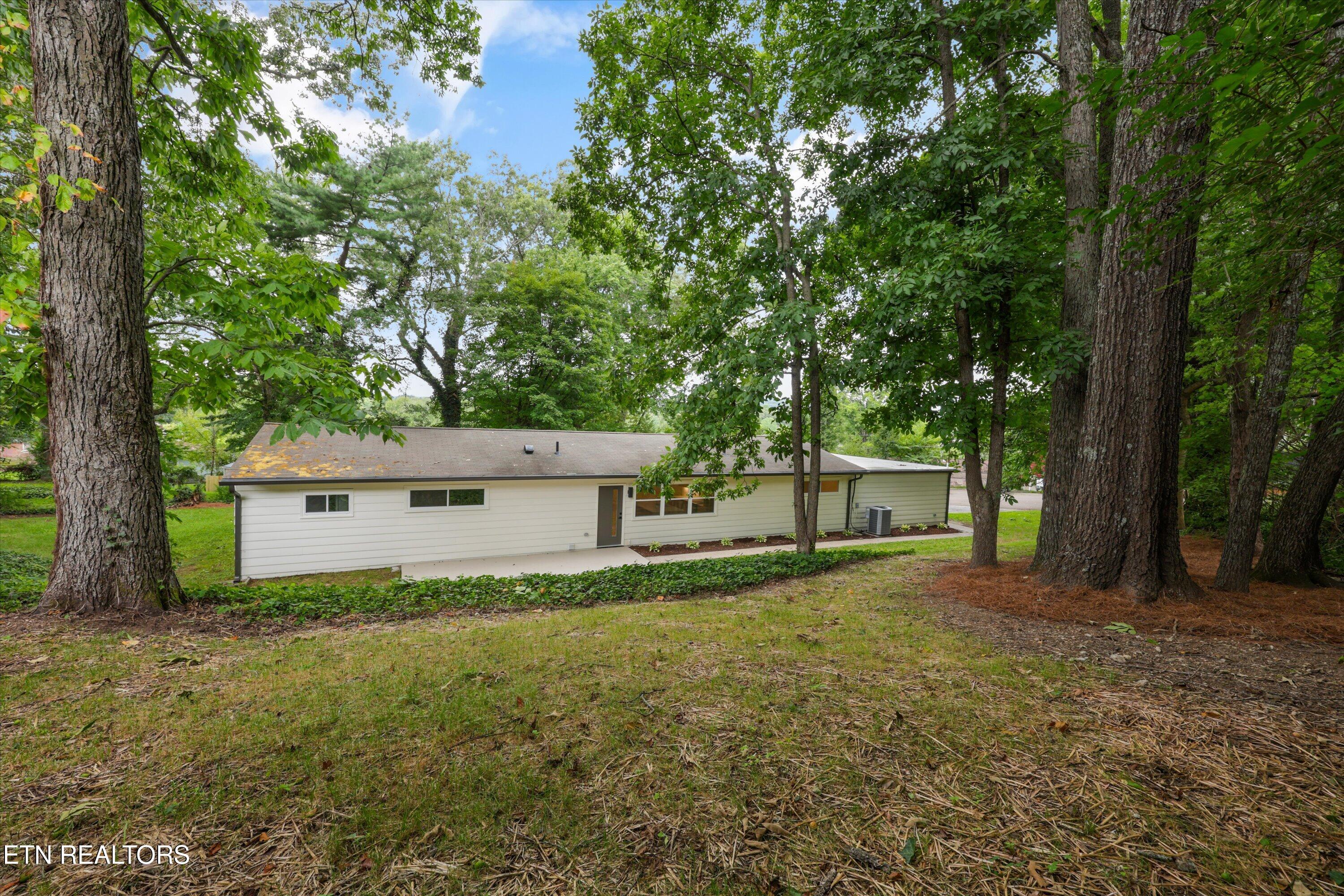 1700 Lockwood Drive Knoxville TN 37918
