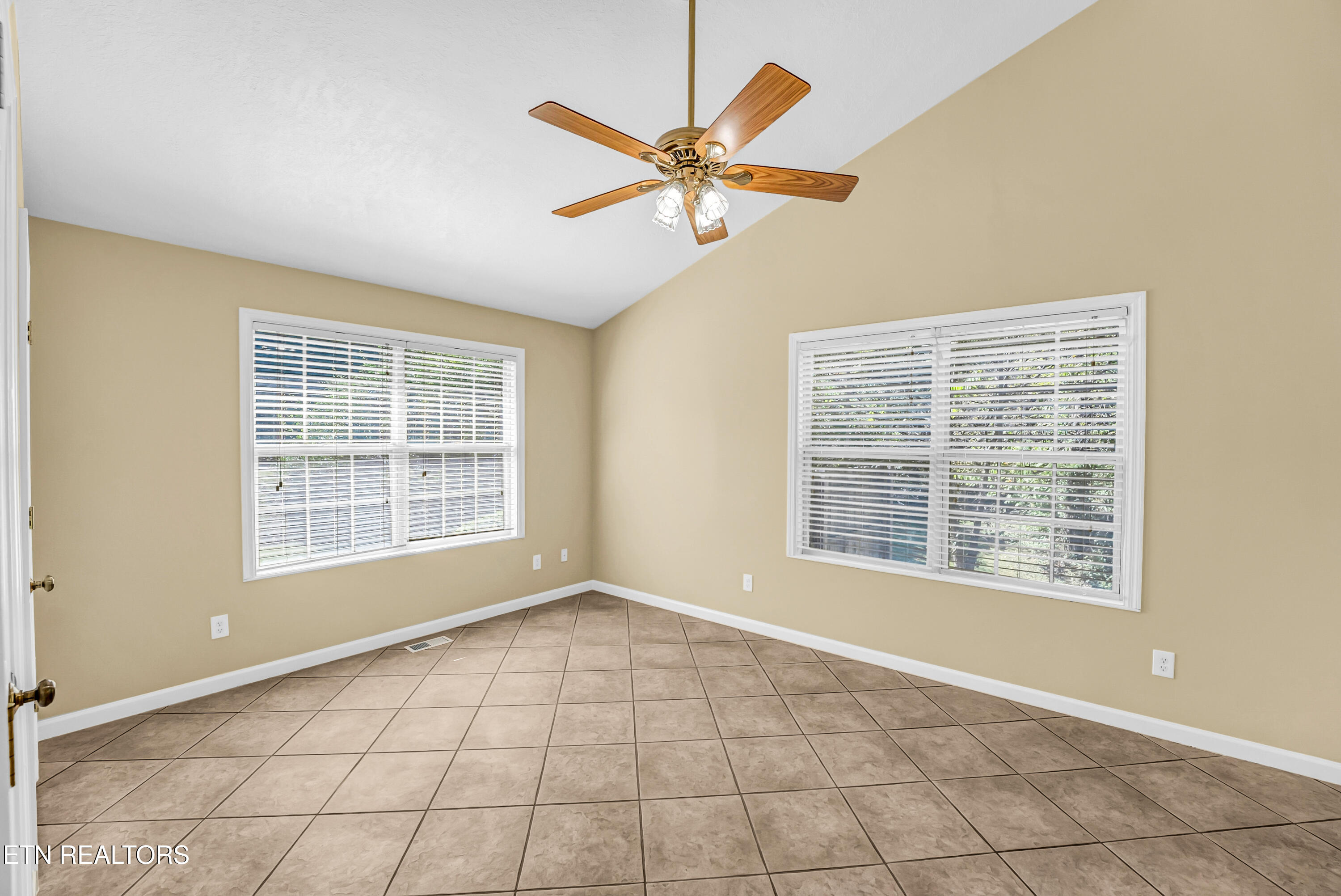 4701 Skyline Drive Knoxville TN 37914