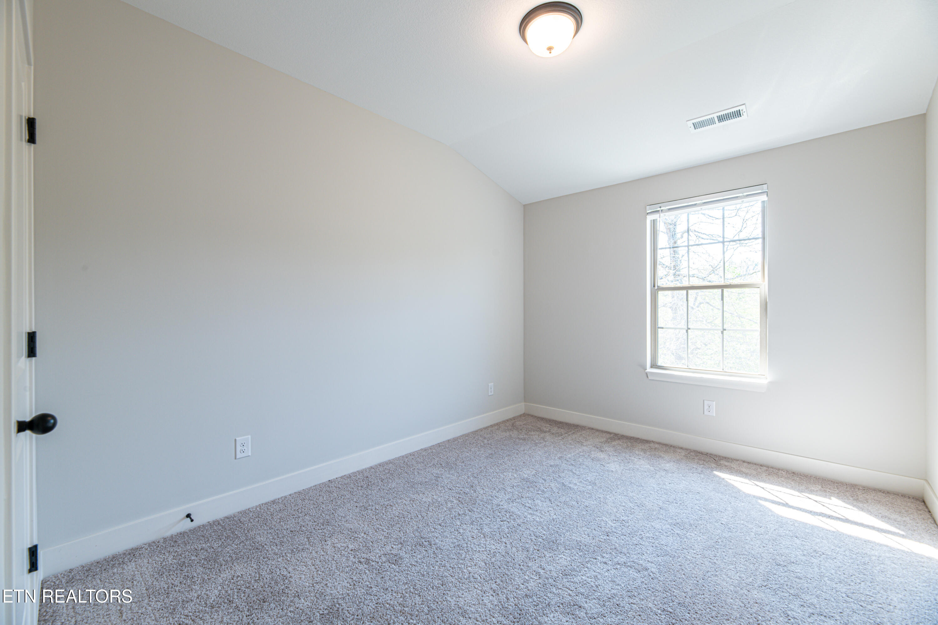 8958 Keenberg Lane Knoxville TN 37931