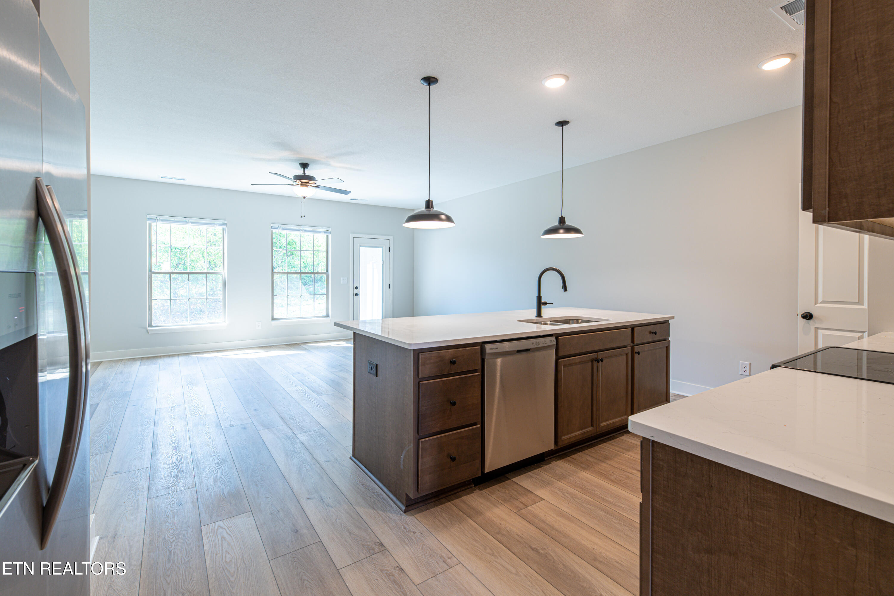 8958 Keenberg Lane Knoxville TN 37931