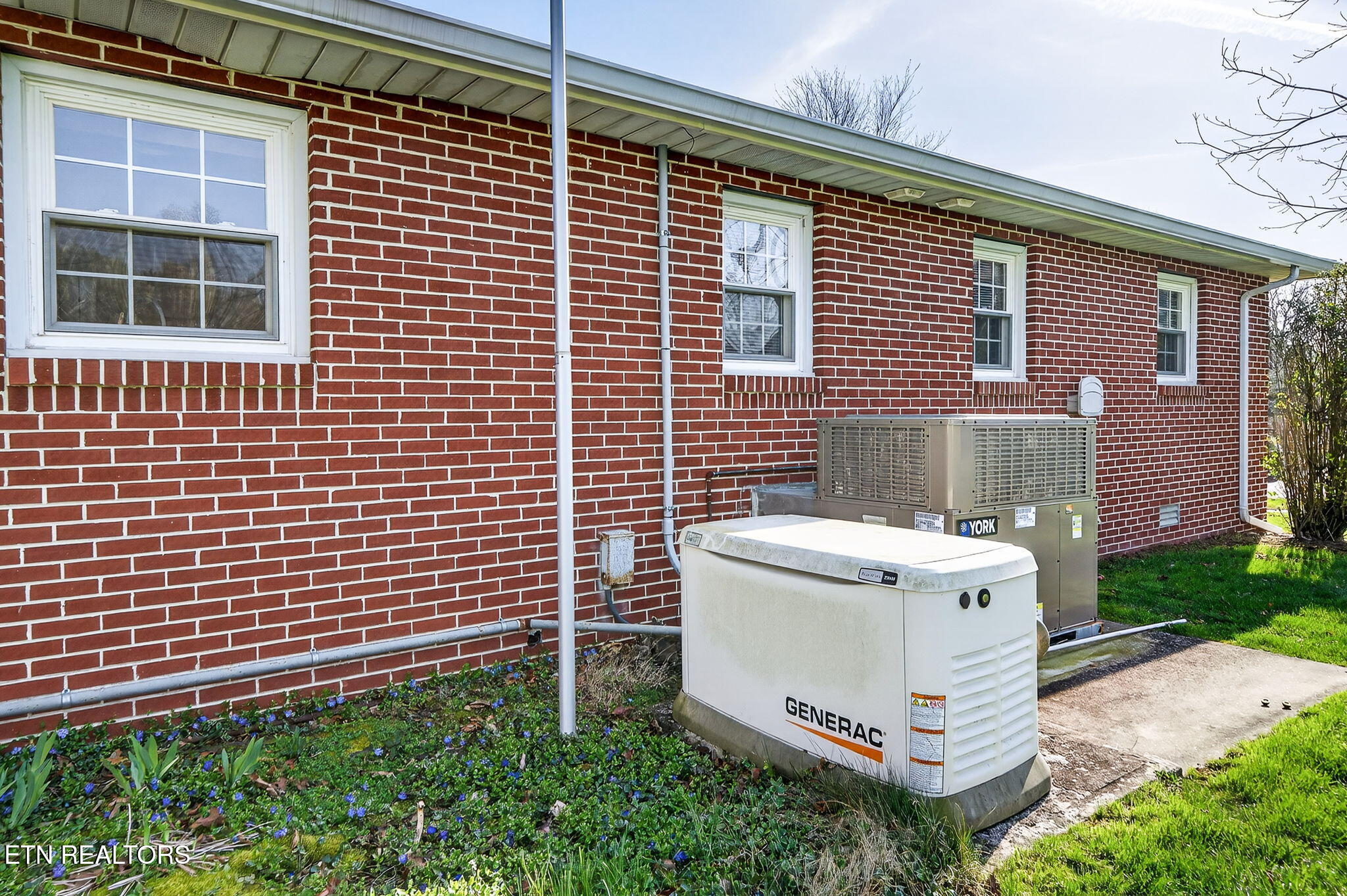 83 Shoreline Drive Crossville TN 38555