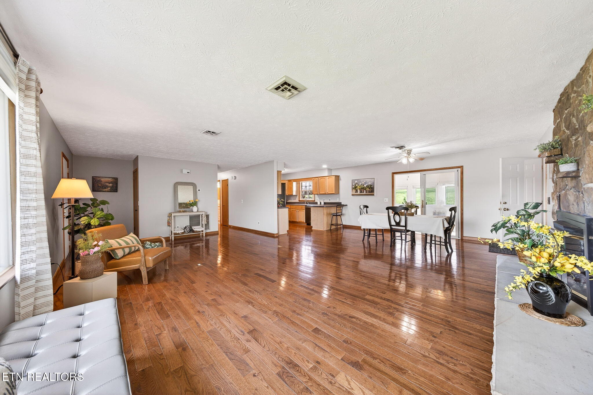 83 Shoreline Drive Crossville TN 38555