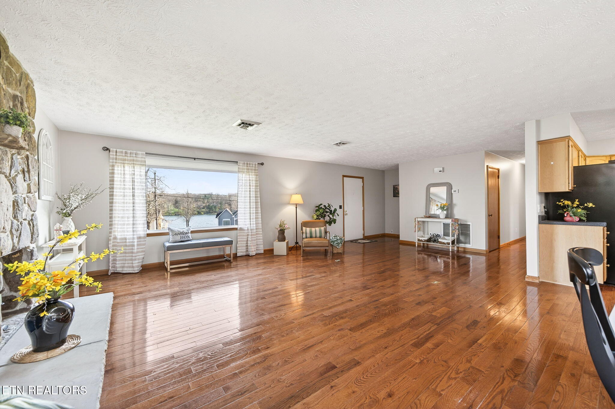 83 Shoreline Drive Crossville TN 38555