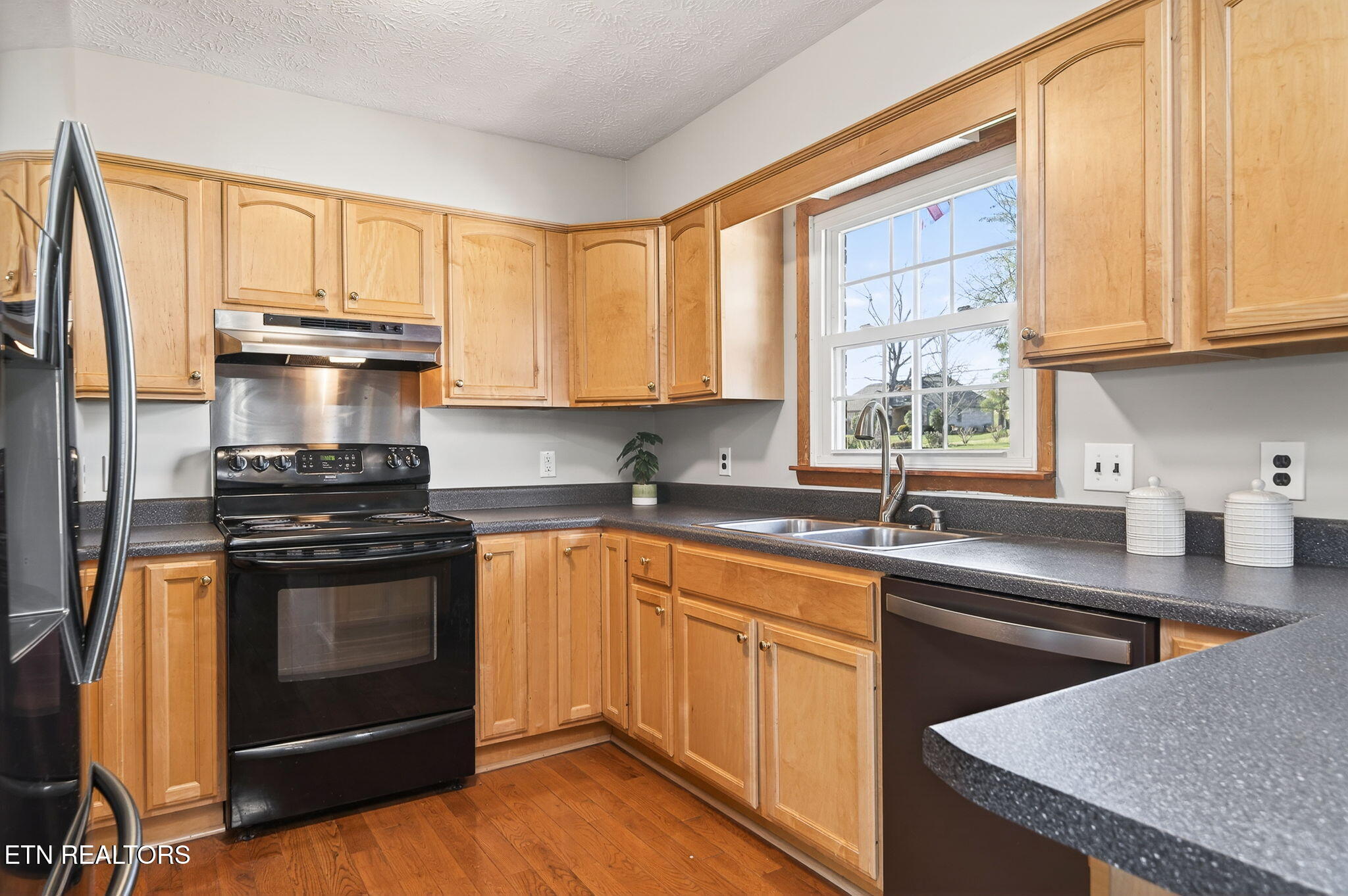 83 Shoreline Drive Crossville TN 38555