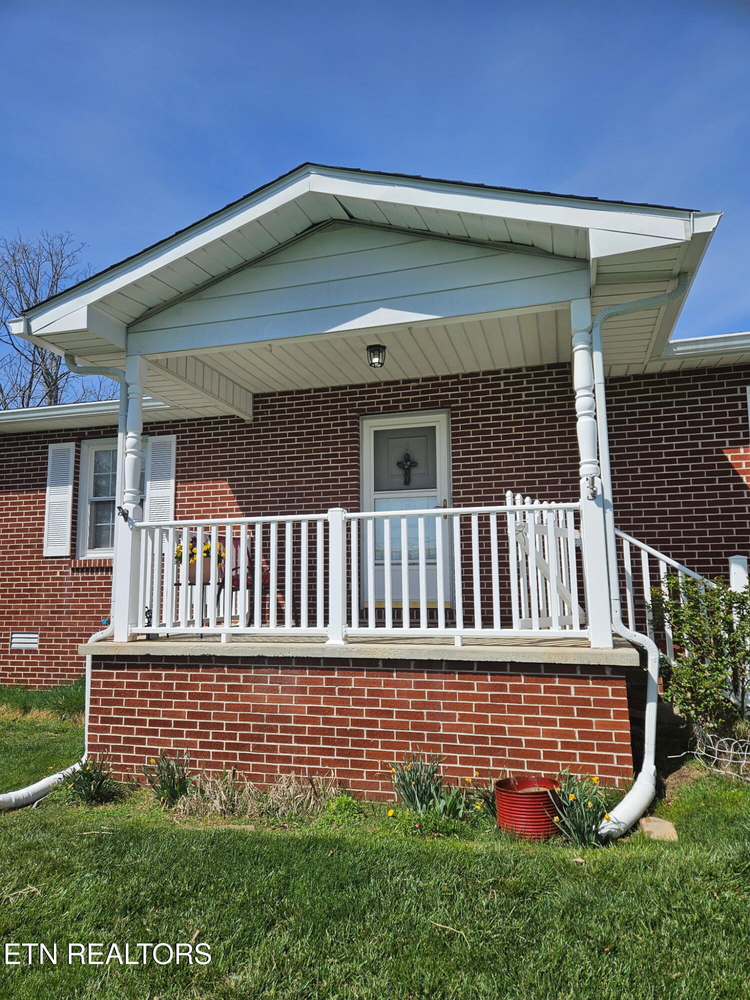 83 Shoreline Drive Crossville TN 38555