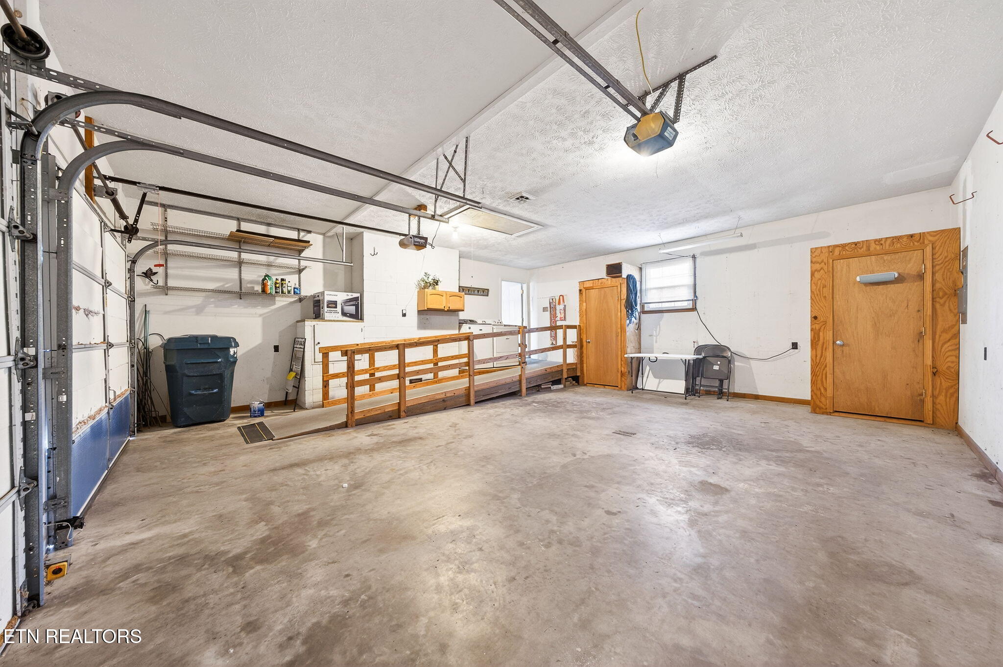 83 Shoreline Drive Crossville TN 38555
