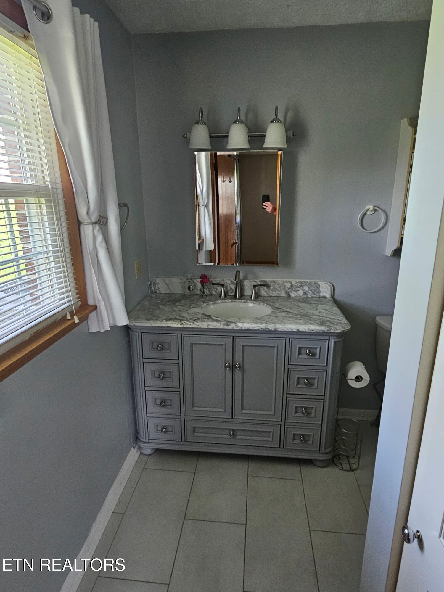 83 Shoreline Drive Crossville TN 38555