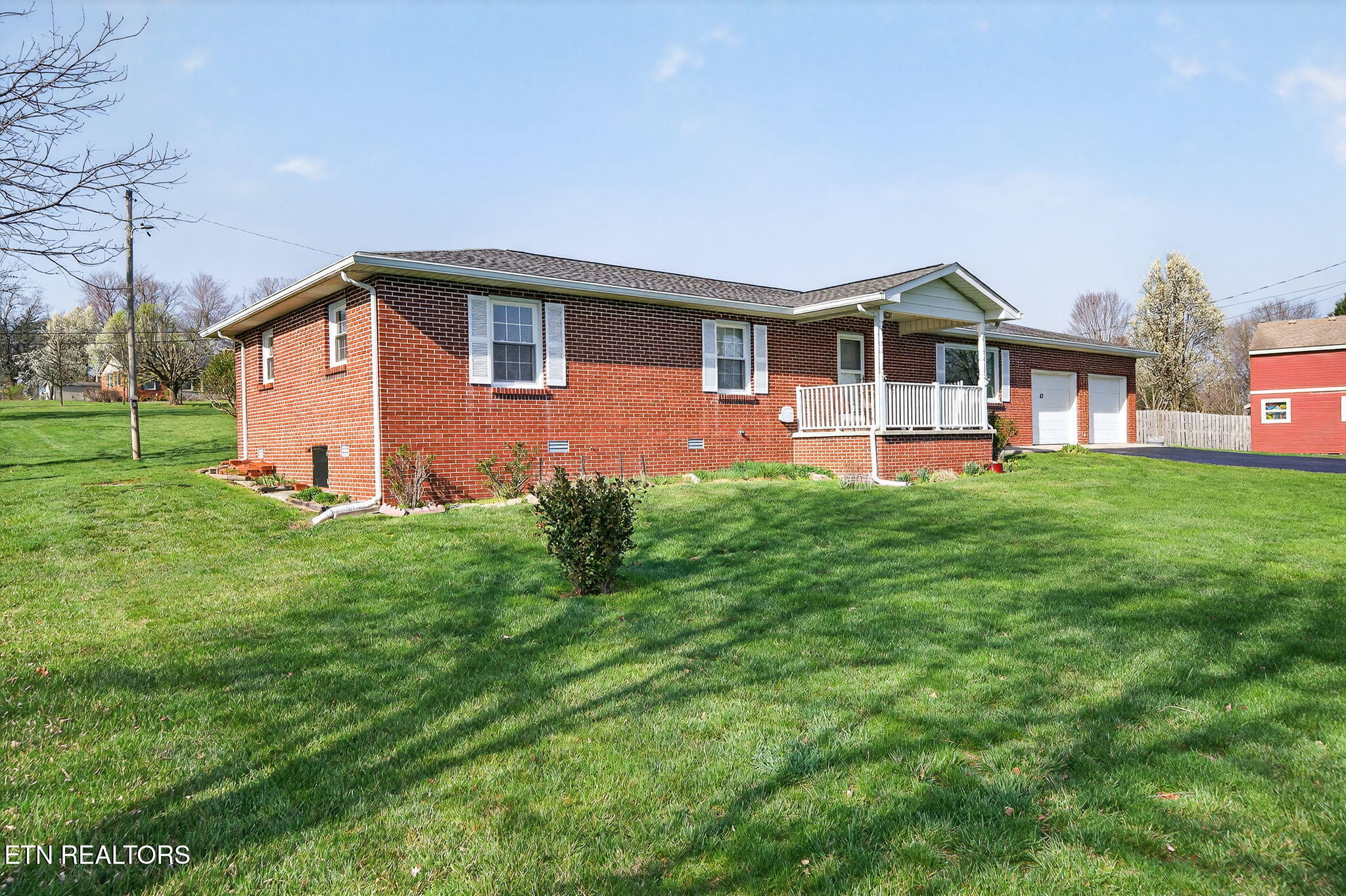 83 Shoreline Drive Crossville TN 38555