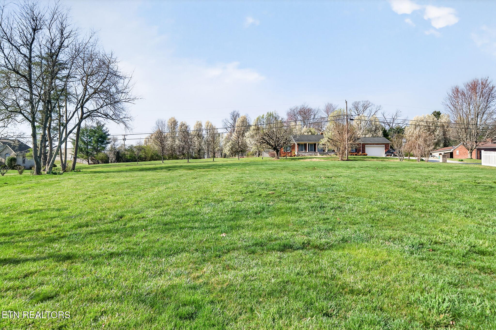 83 Shoreline Drive Crossville TN 38555