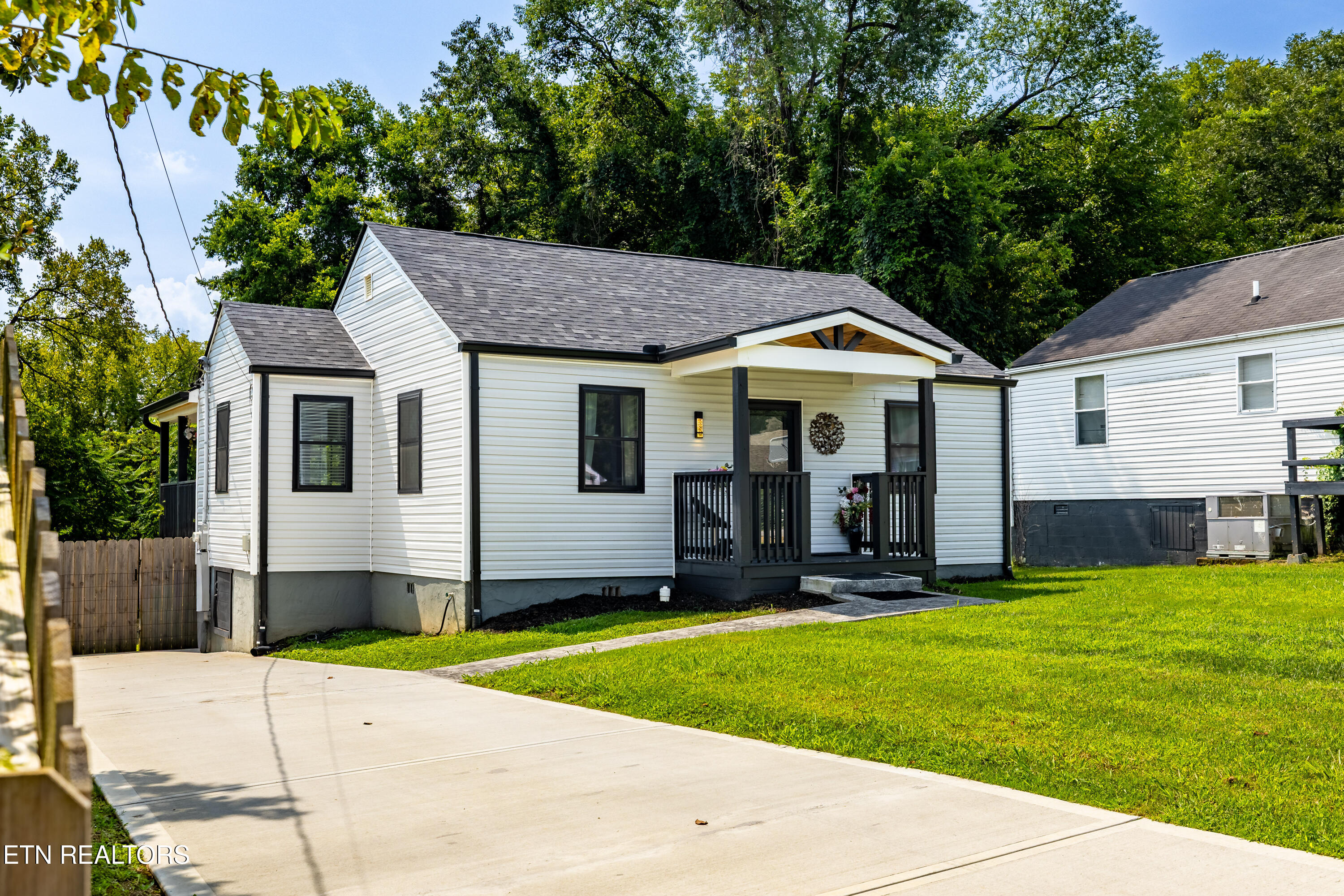 2032 Seminole Avenue Knoxville TN 37915