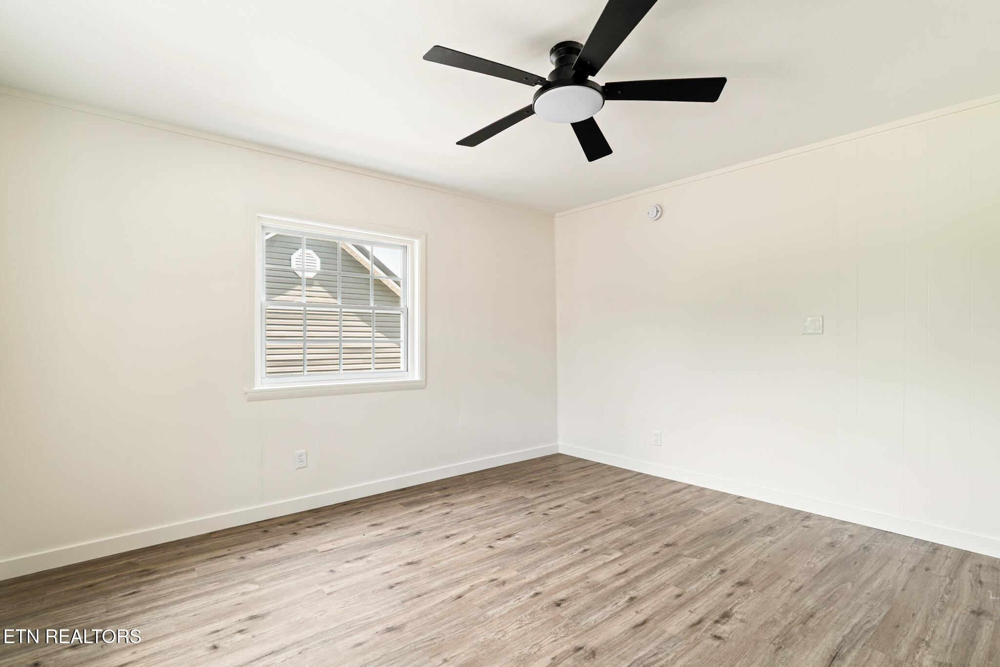 1105 Freedman Street Loudon TN 37774