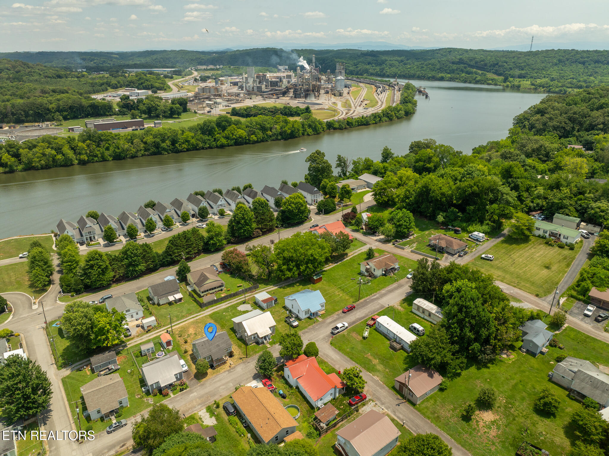 1105 Freedman Street Loudon TN 37774