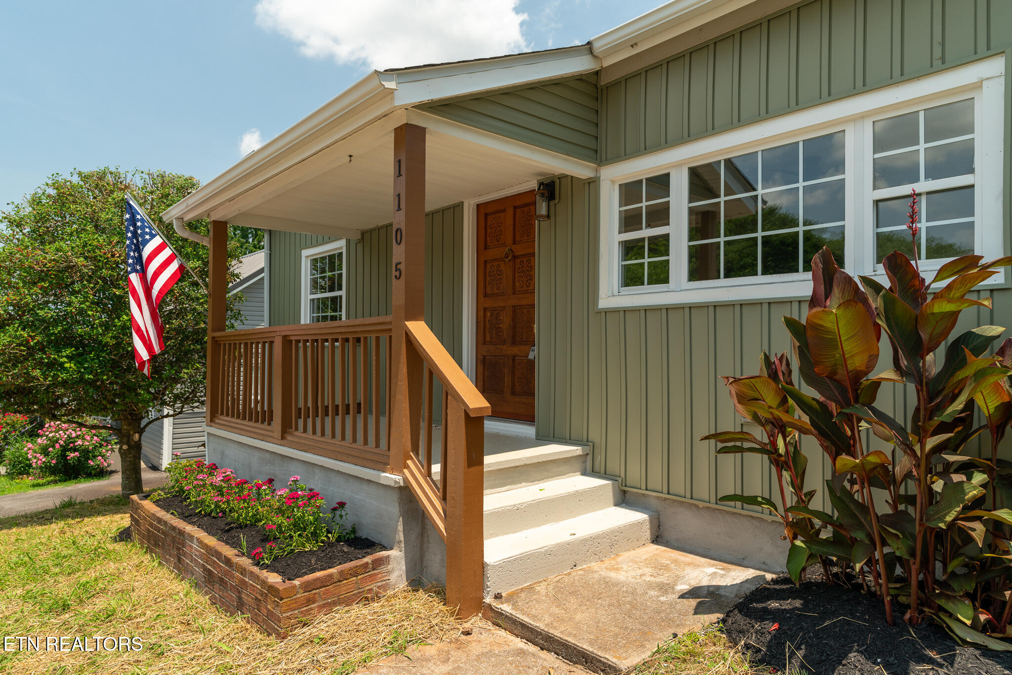 1105 Freedman Street Loudon TN 37774