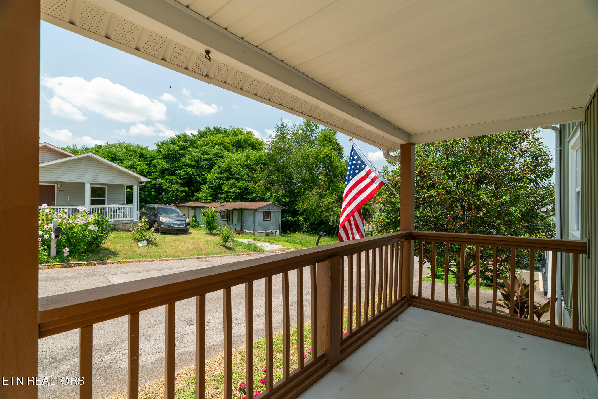 1105 Freedman Street Loudon TN 37774