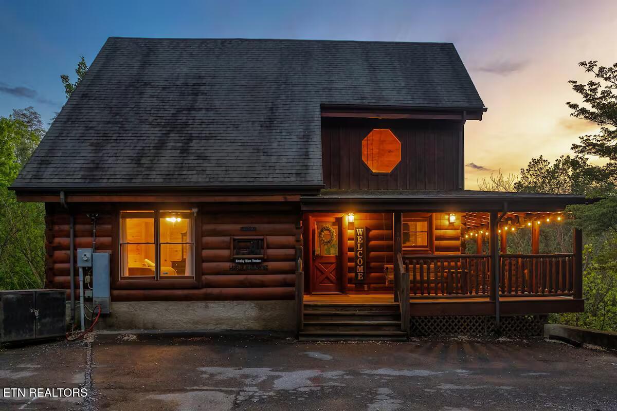 2140 Bear Haven Way Sevierville TN 37876