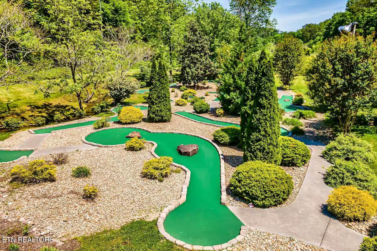 2140 Bear Haven Way Sevierville TN 37876