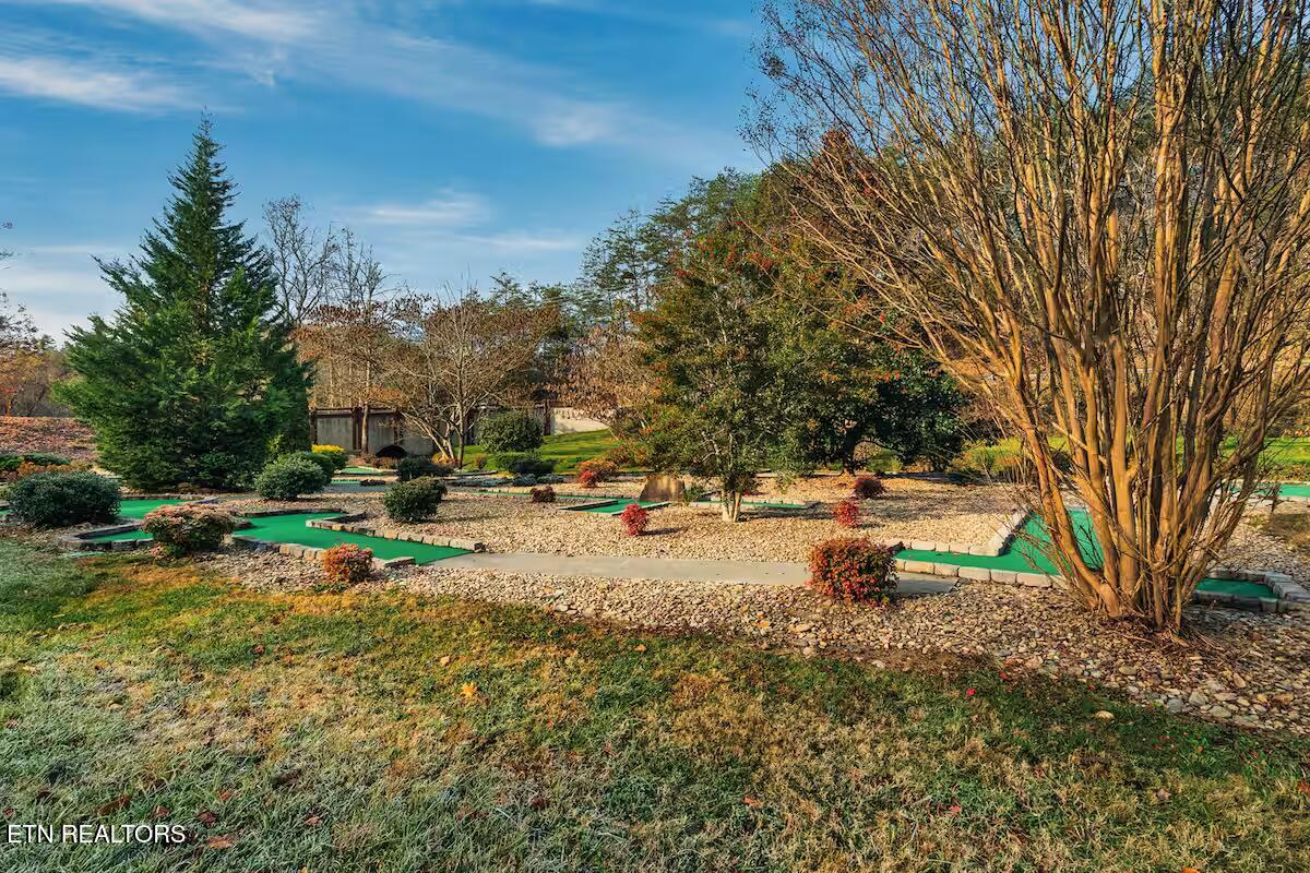 2140 Bear Haven Way Sevierville TN 37876