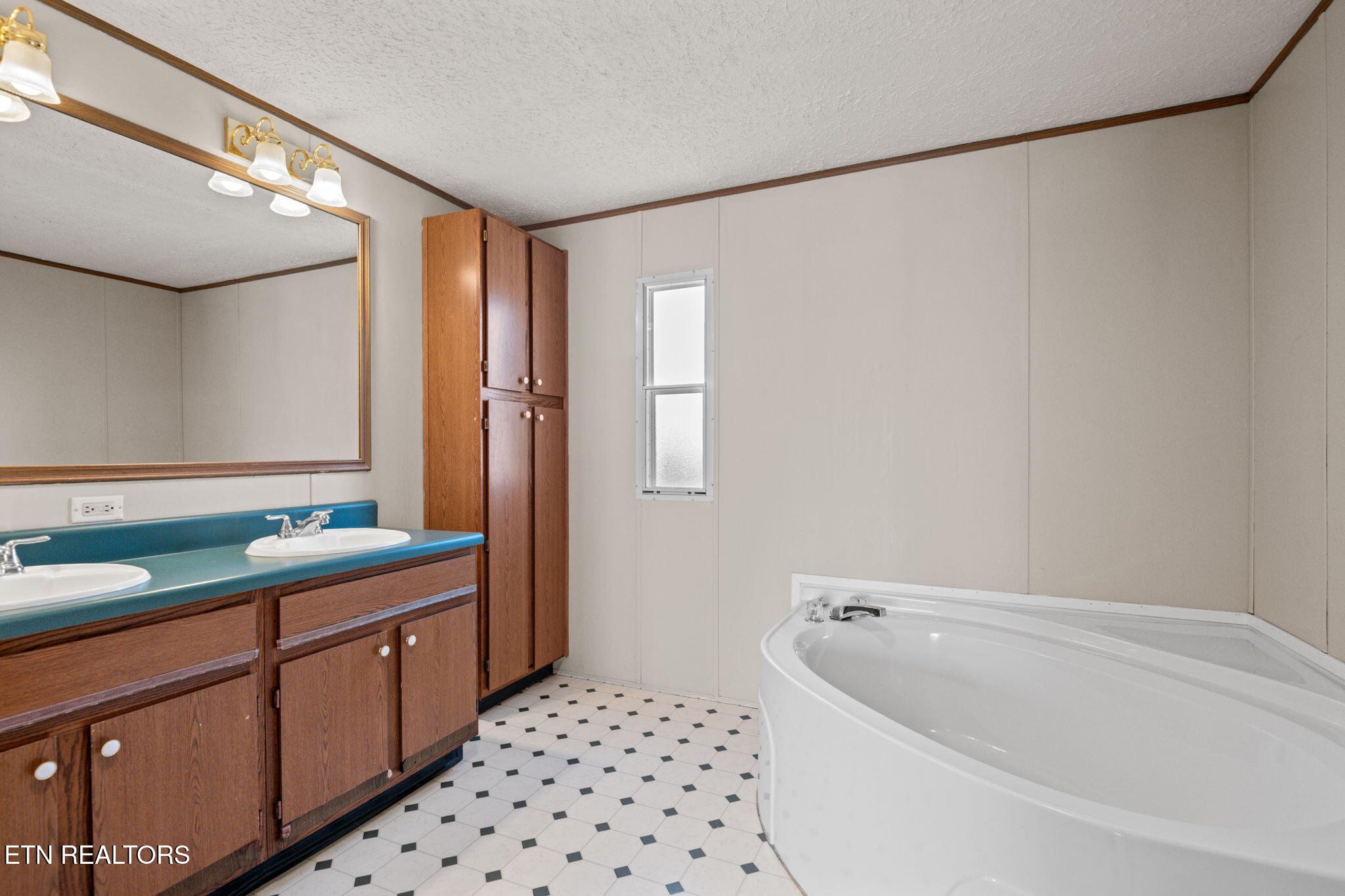 1009 Ridge View Road Maryville TN 37801