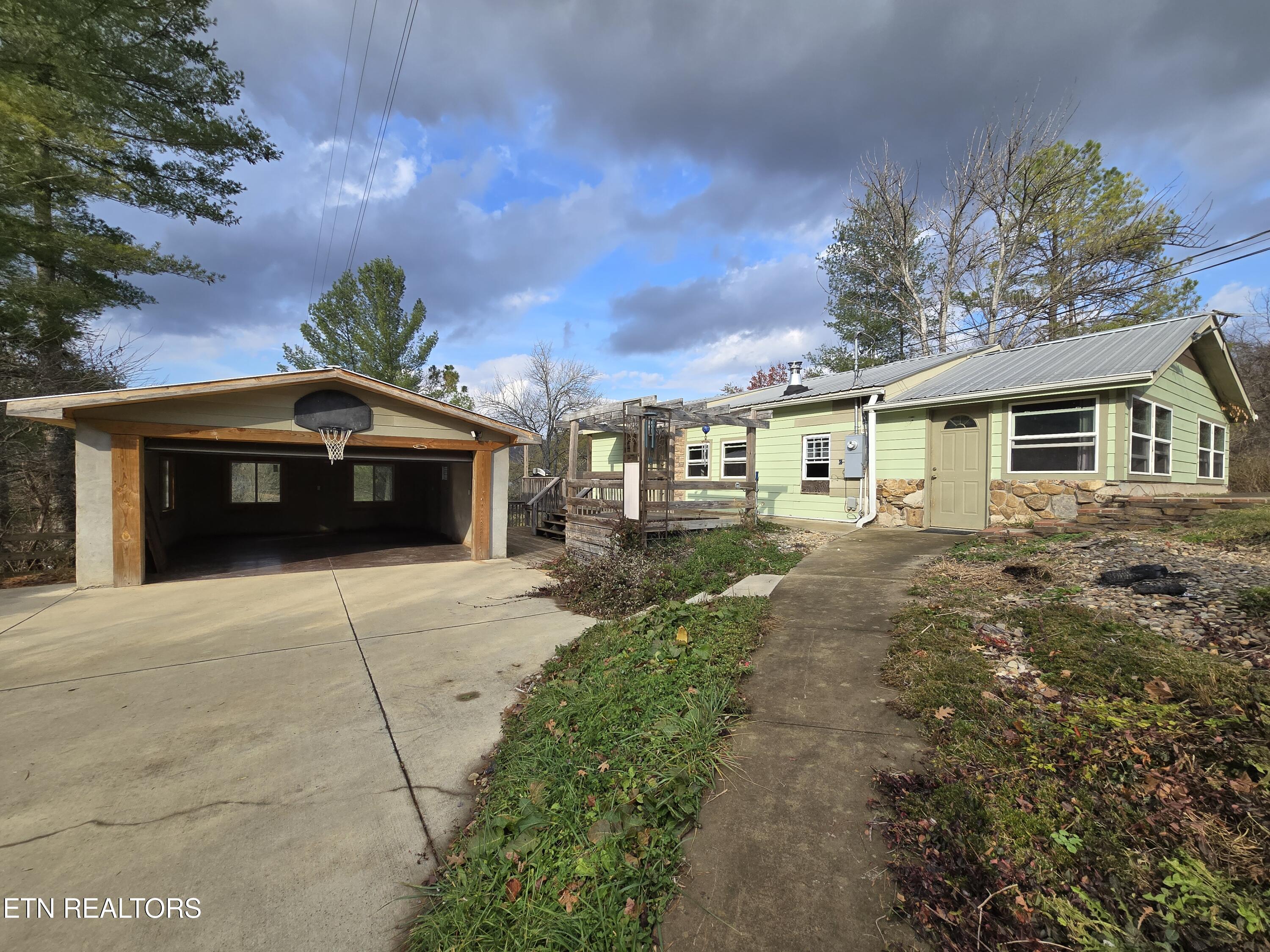 197 Wolfe Road Sneedville TN 37869