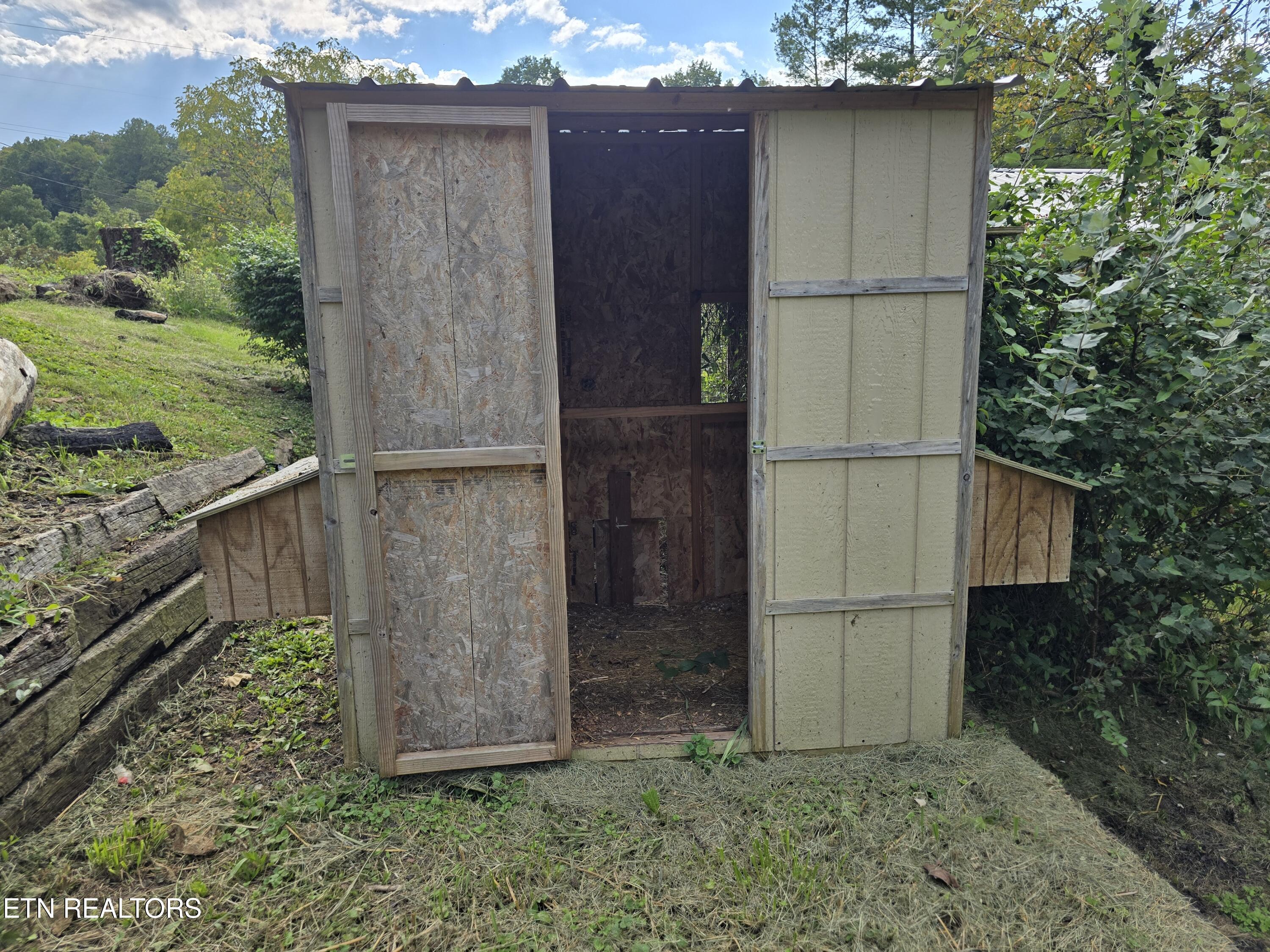 197 Wolfe Road Sneedville TN 37869