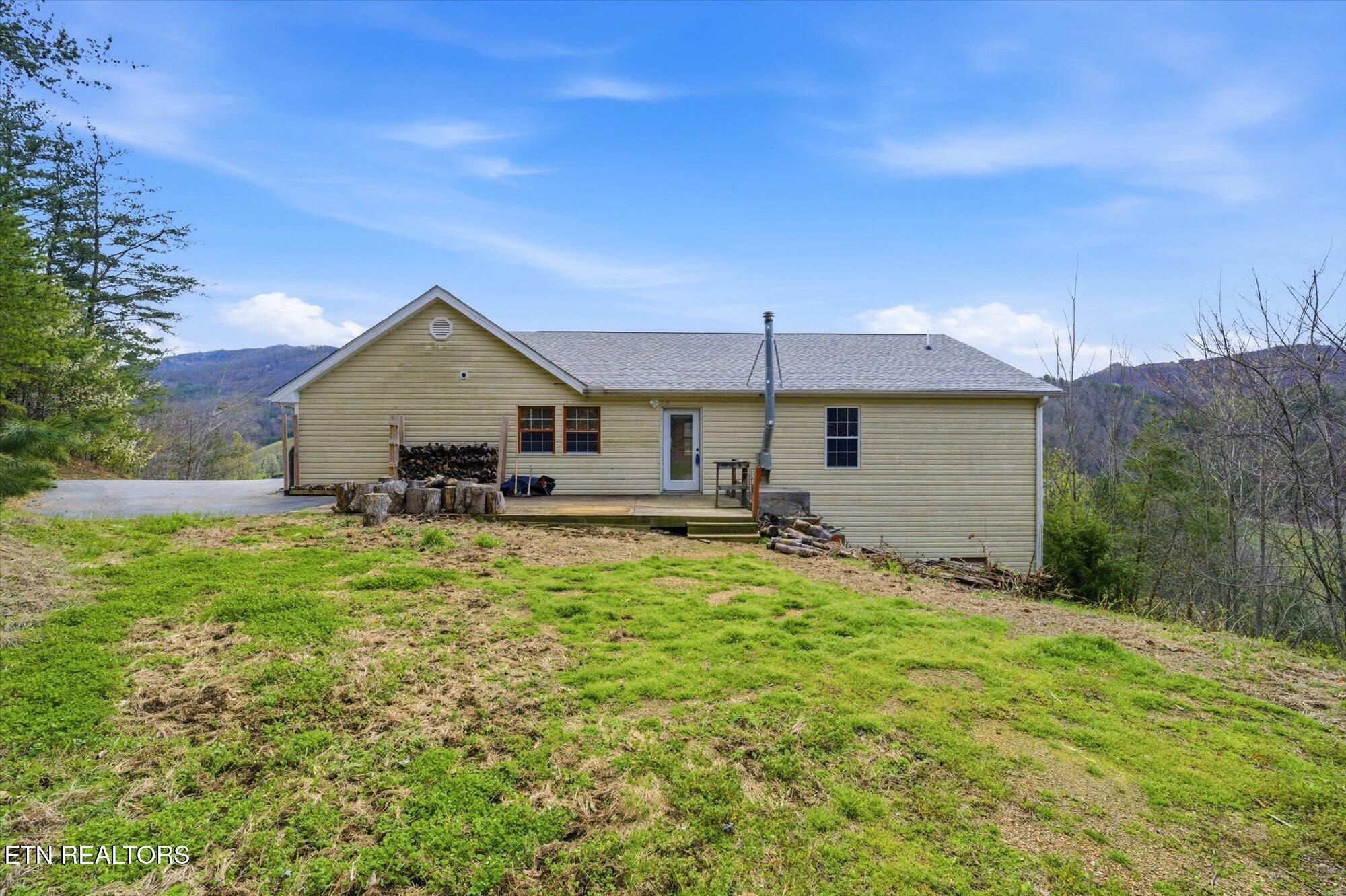 1502 Valley Cove Way Sevierville TN 37862