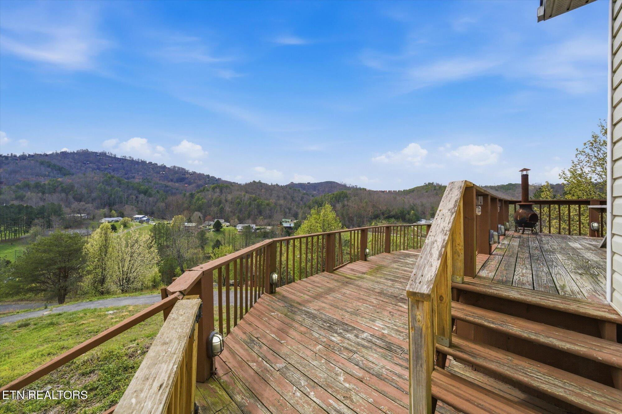 1502 Valley Cove Way Sevierville TN 37862