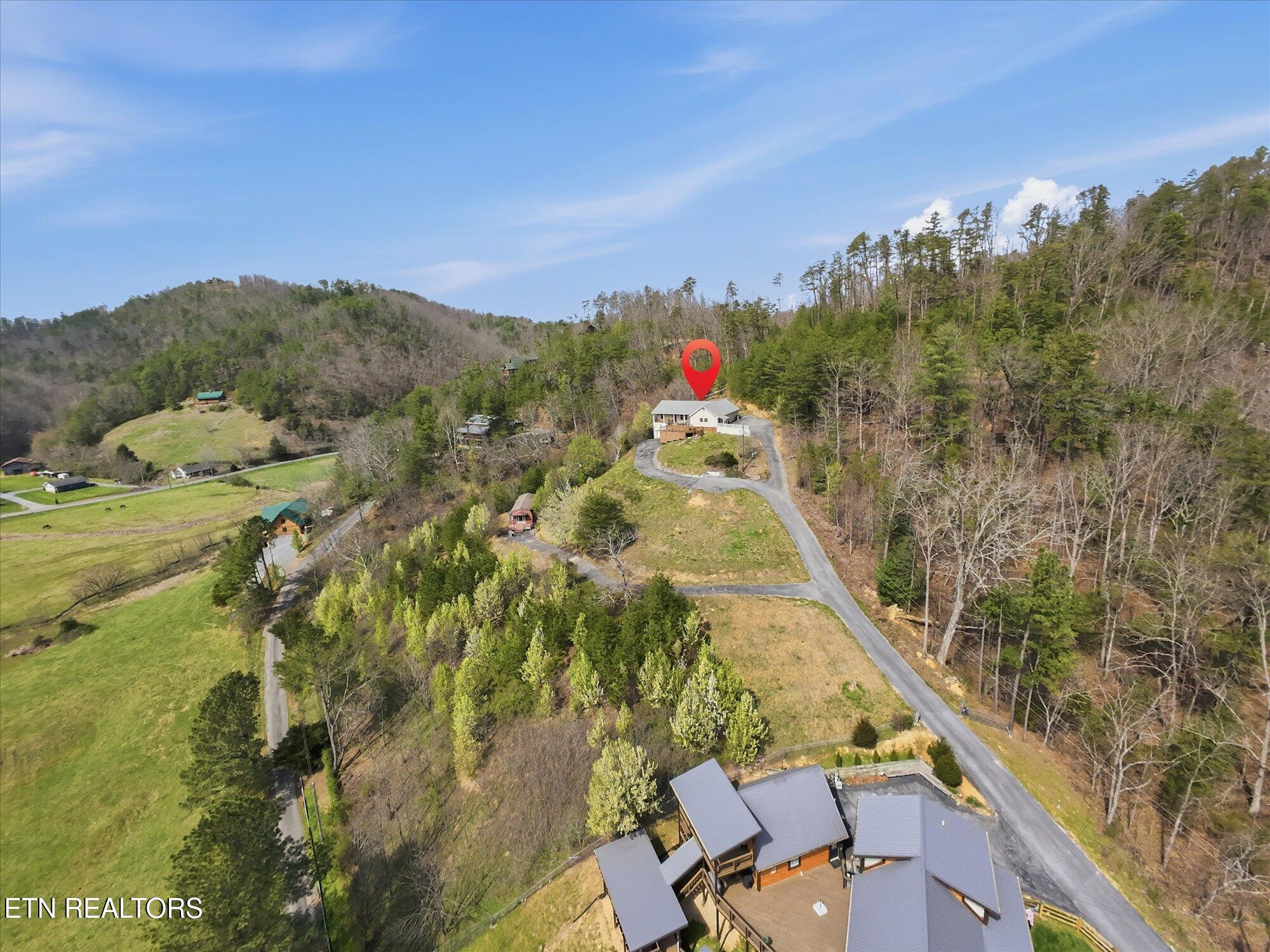 1502 Valley Cove Way Sevierville TN 37862