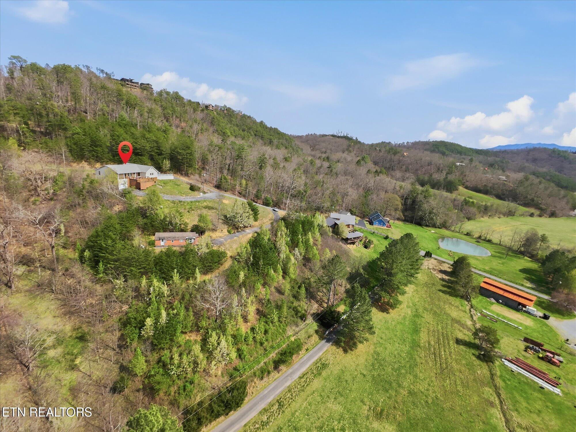 1502 Valley Cove Way Sevierville TN 37862