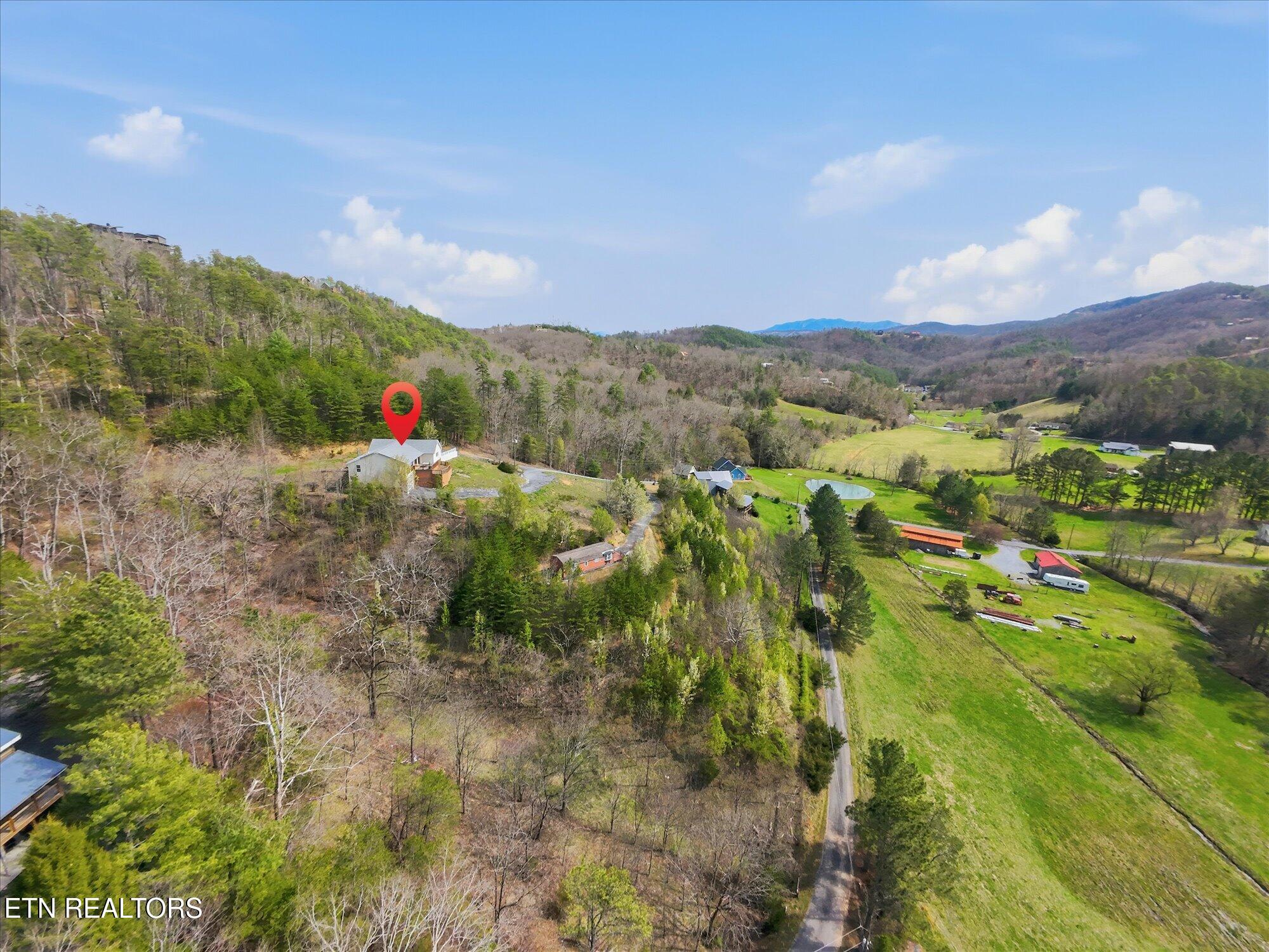 1502 Valley Cove Way Sevierville TN 37862