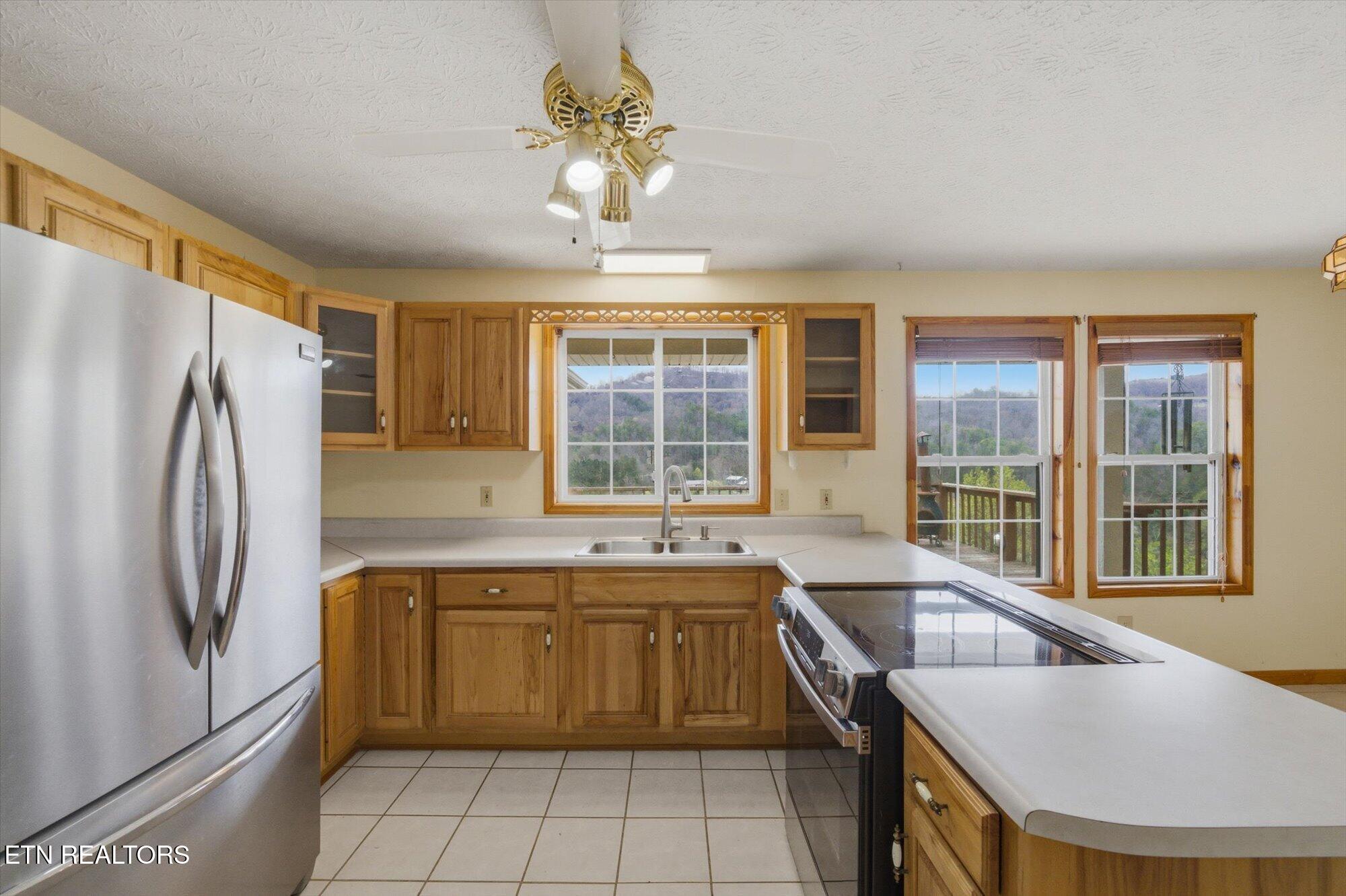 1502 Valley Cove Way Sevierville TN 37862