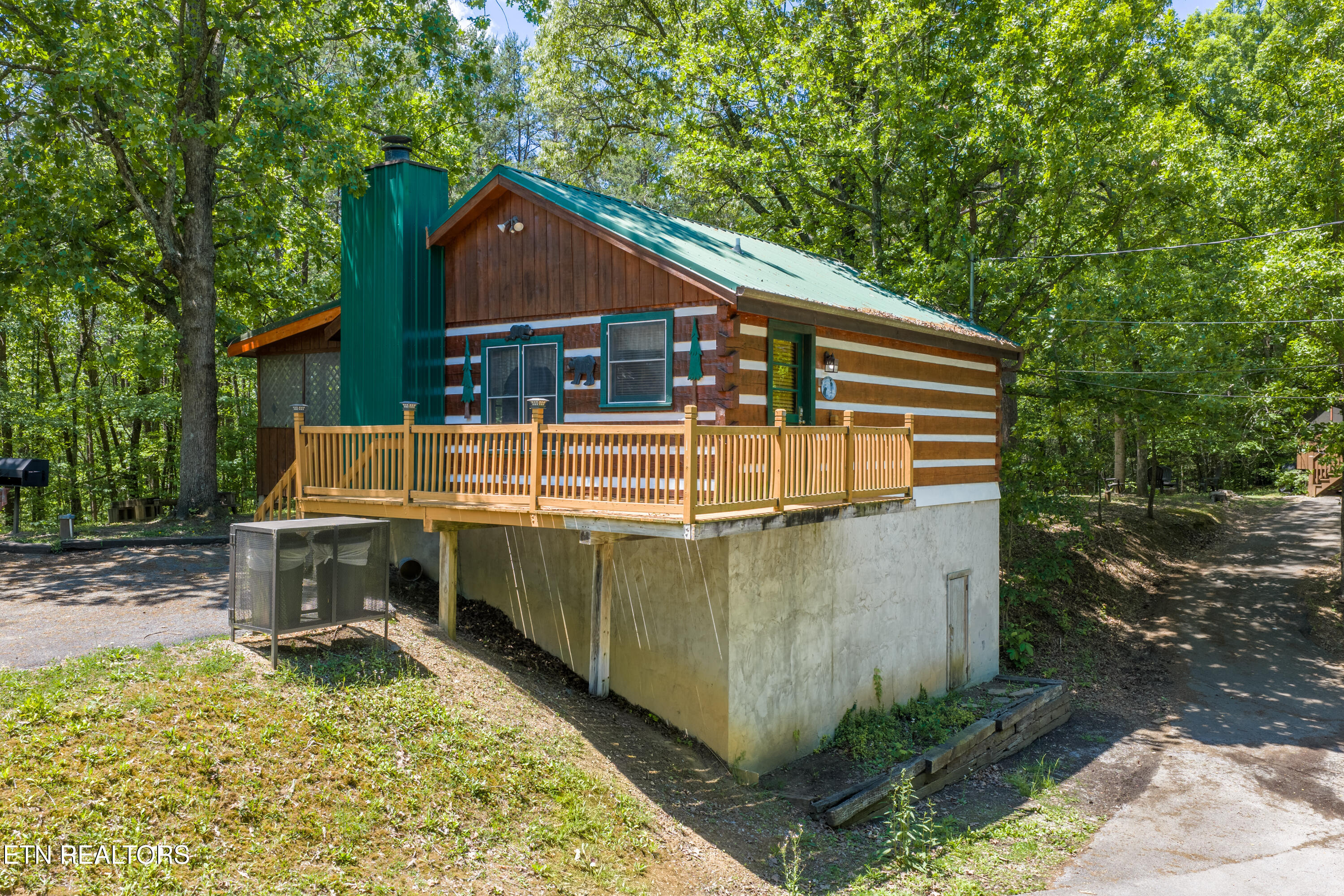 1510 Ridgecrest Drive Pigeon Forge TN 37876