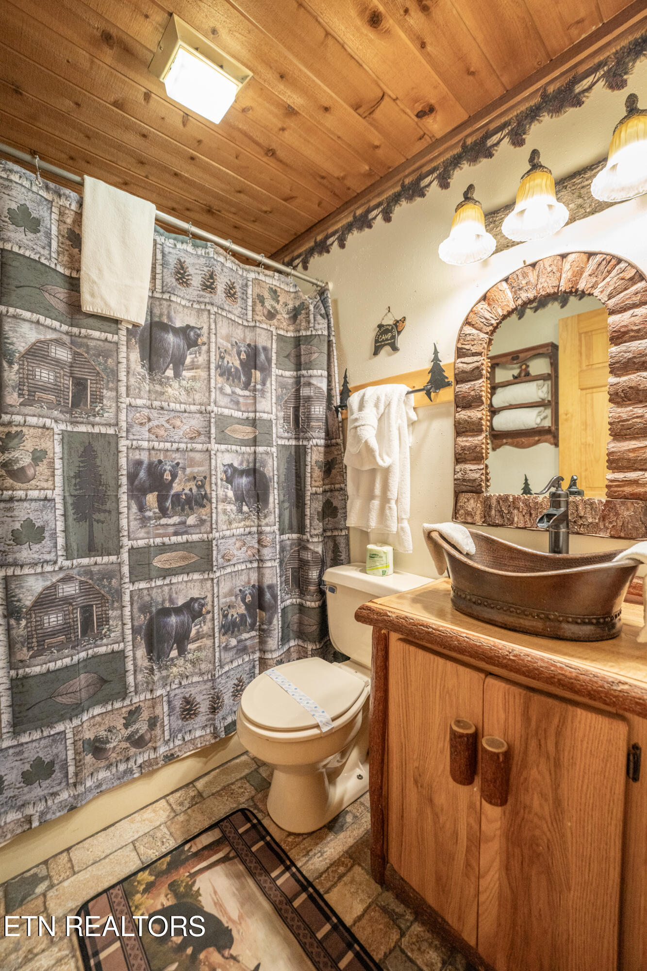 1510 Ridgecrest Drive Pigeon Forge TN 37876