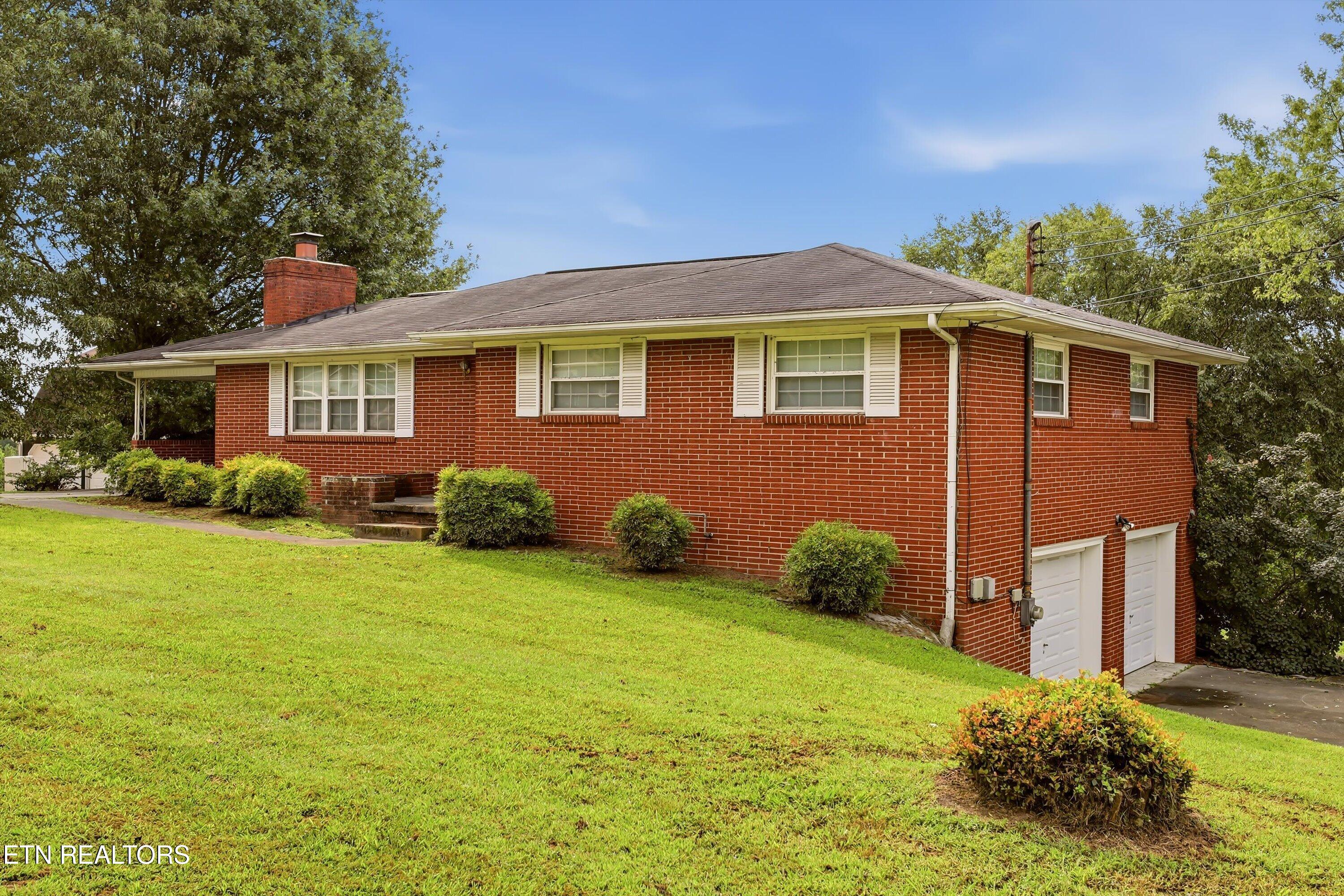 4214 Shangri-la Drive Knoxville TN 37914