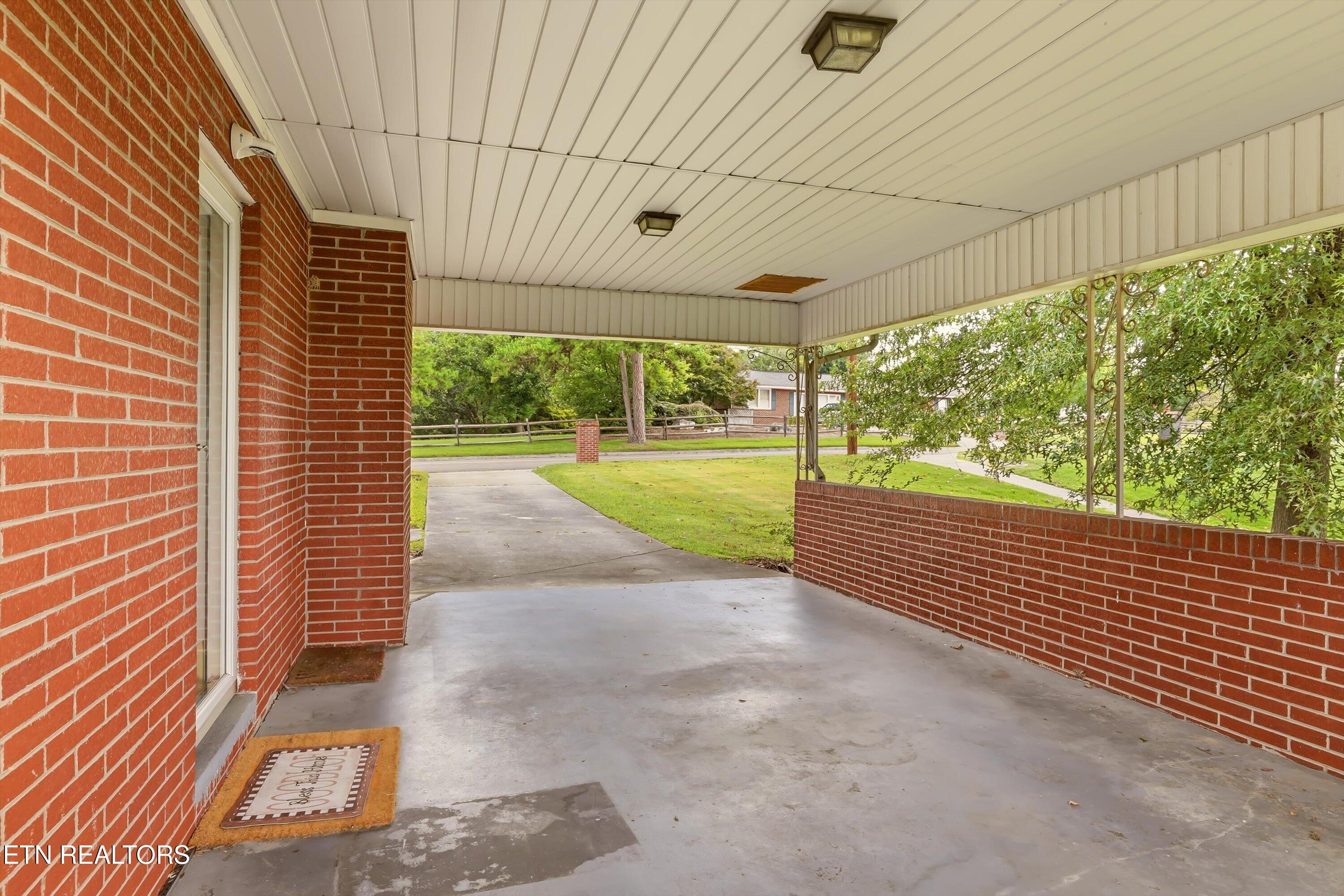 4214 Shangri-la Drive Knoxville TN 37914