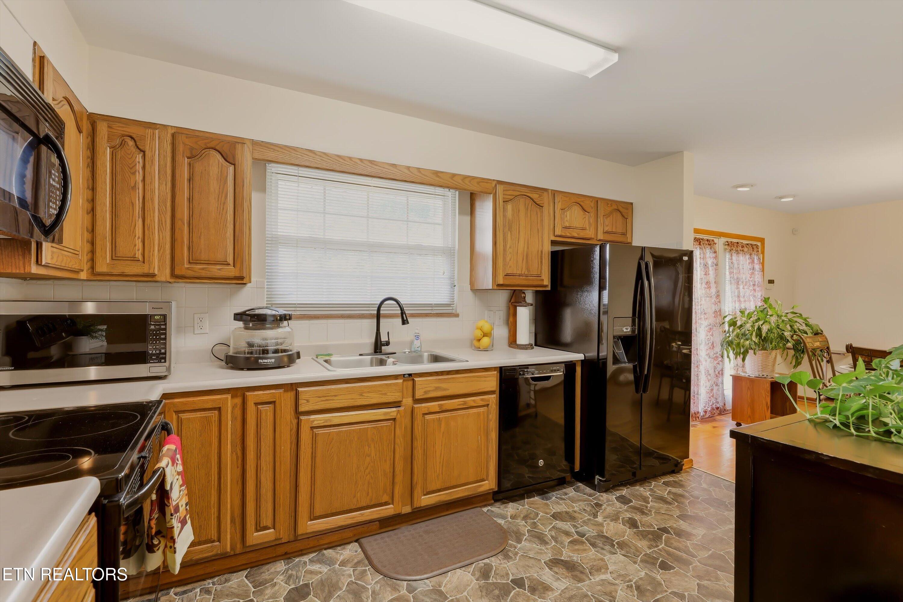4214 Shangri-la Drive Knoxville TN 37914