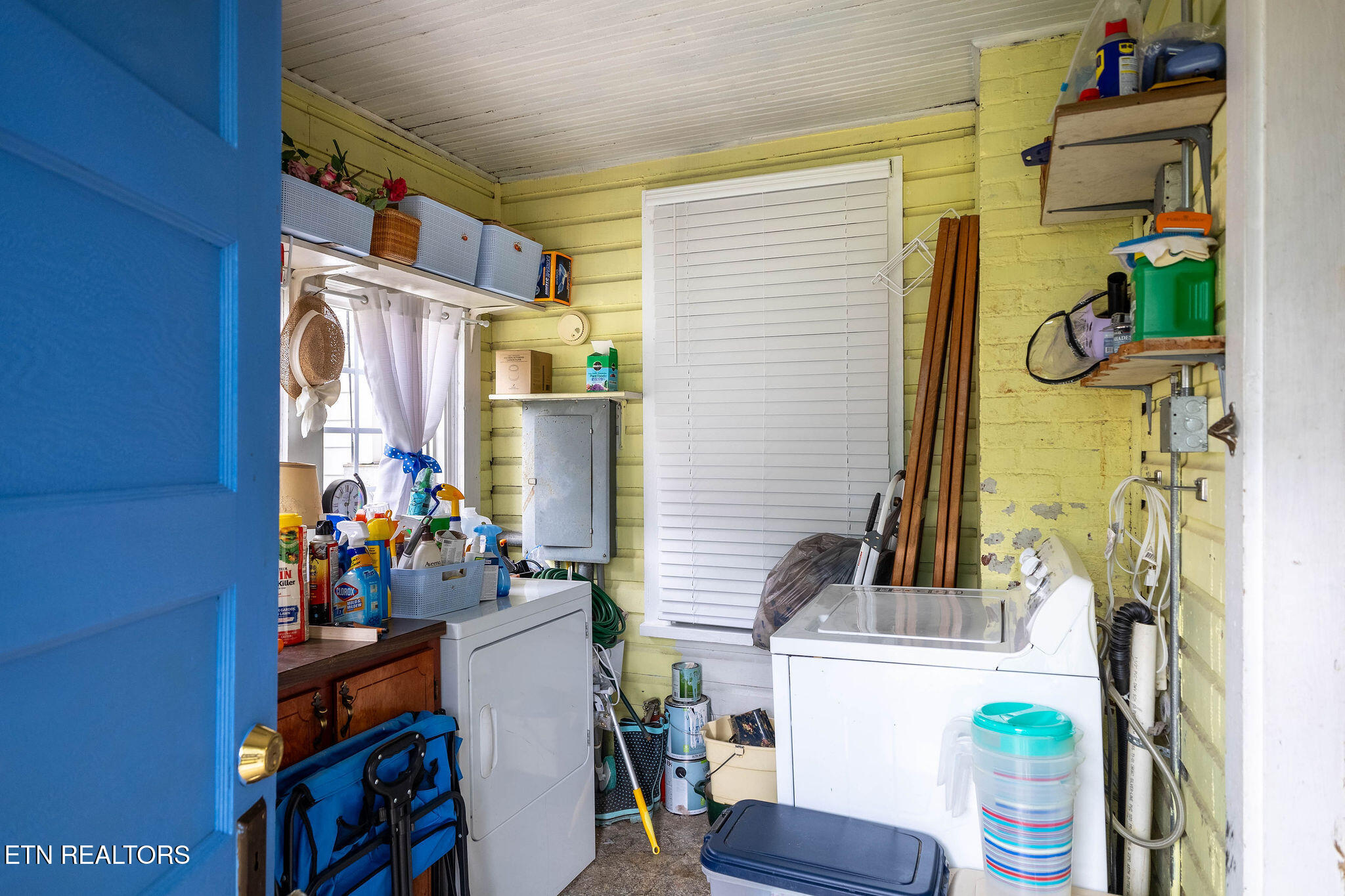 210 Walden Avenue Harriman TN 37748