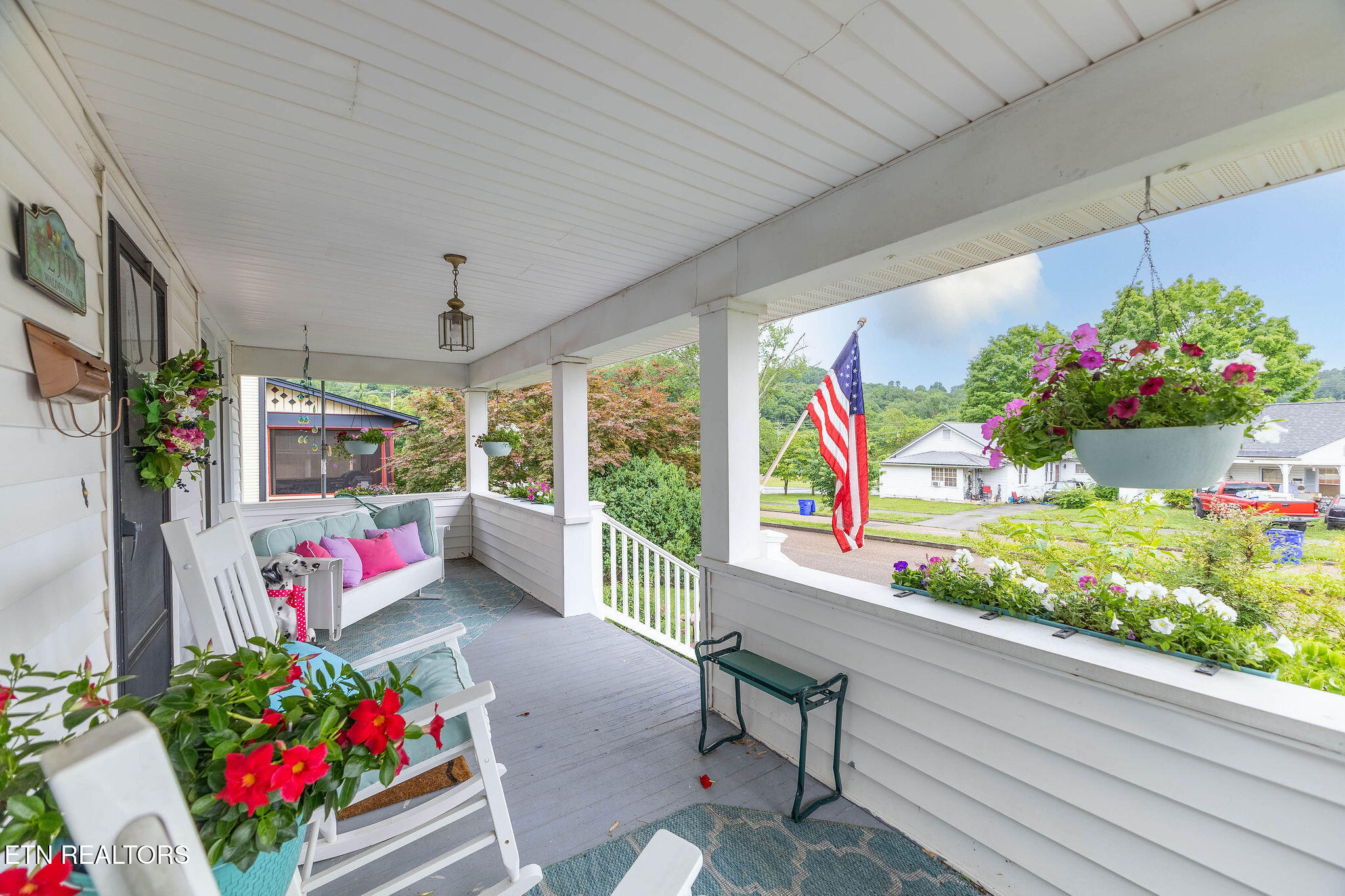 210 Walden Avenue Harriman TN 37748