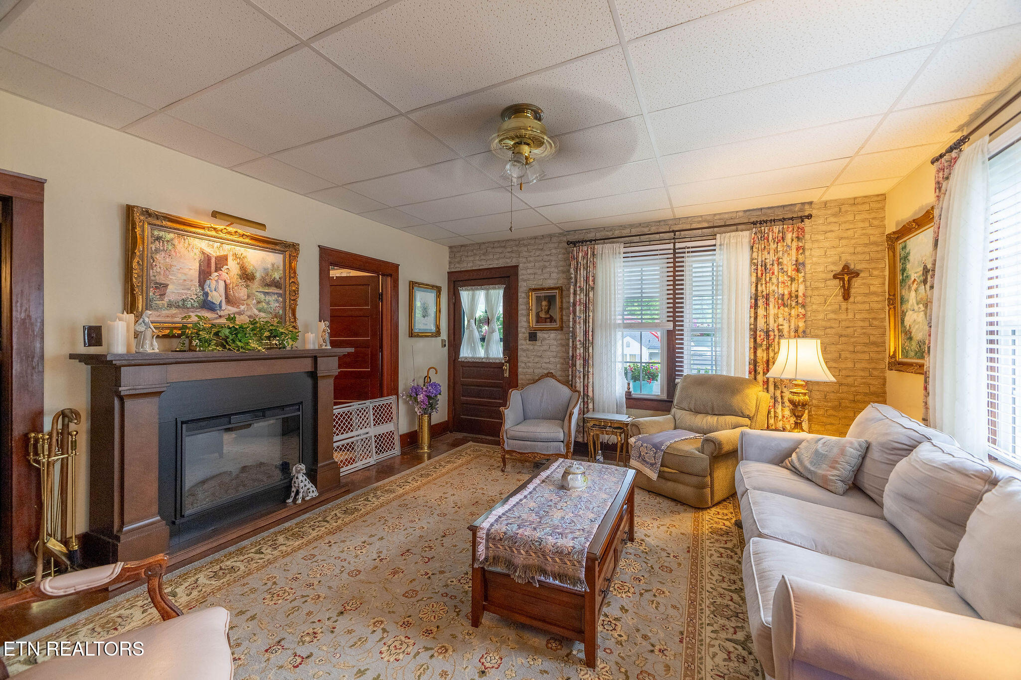 210 Walden Avenue Harriman TN 37748