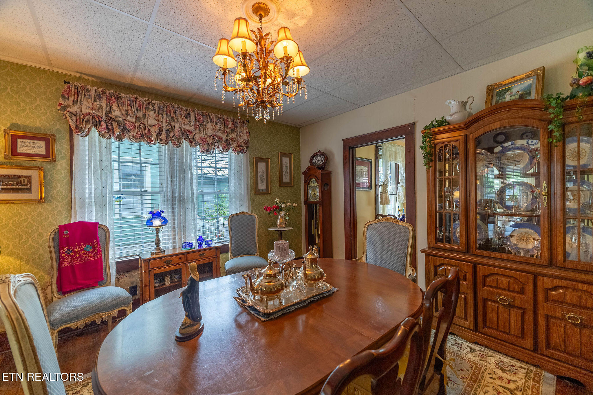 210 Walden Avenue Harriman TN 37748