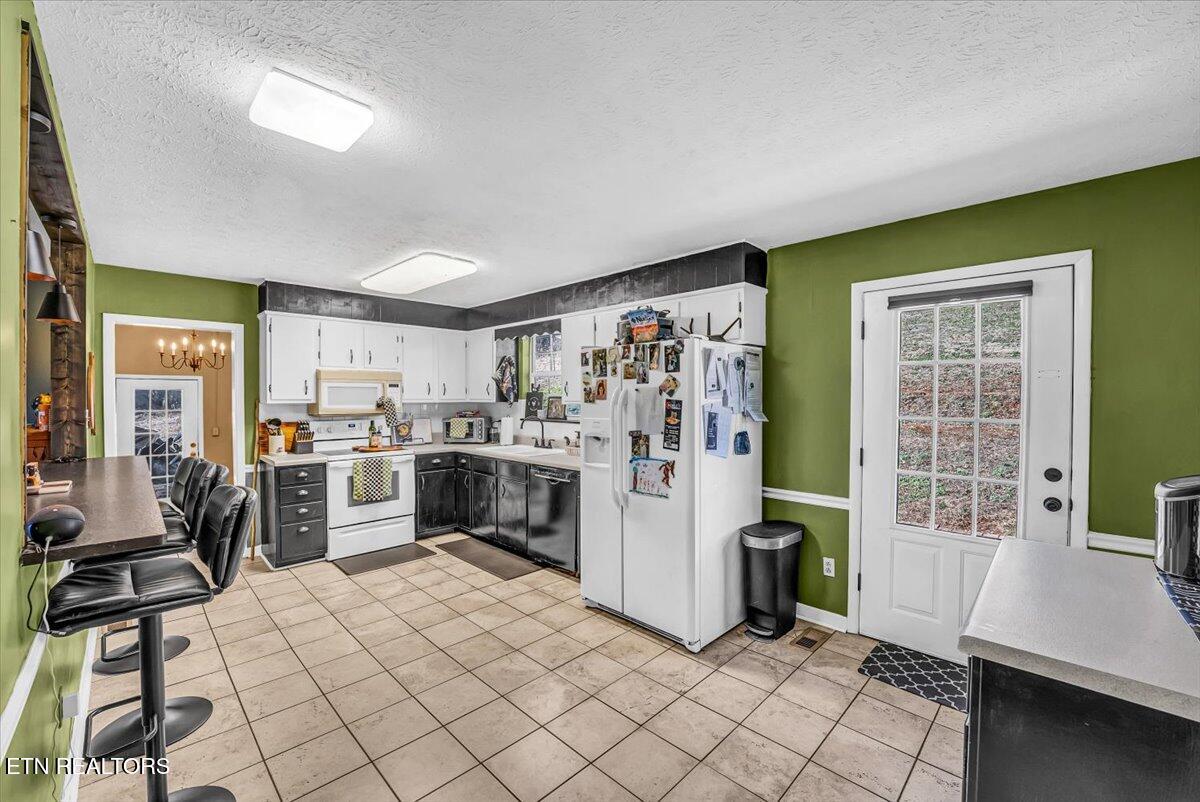 633 Sinking Springs Road Clinton TN 37716