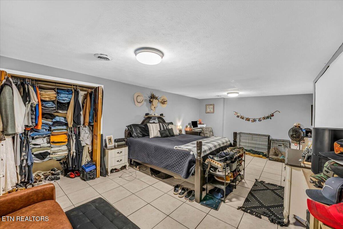 633 Sinking Springs Road Clinton TN 37716