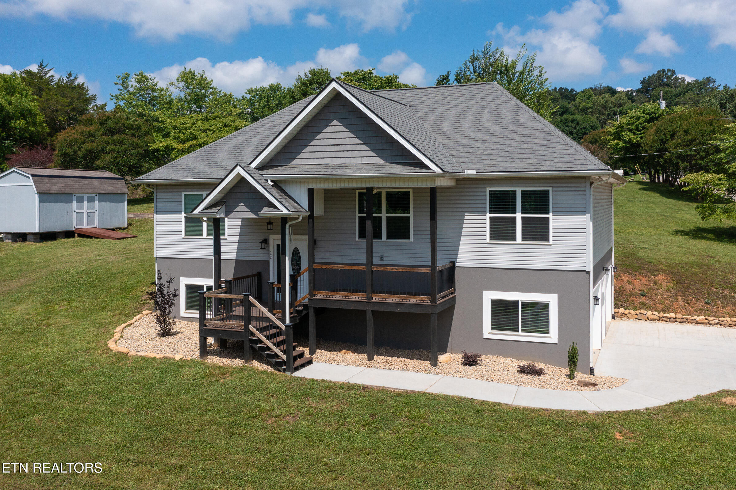 7090 Loudon Ridge Road Lenoir City TN 37771