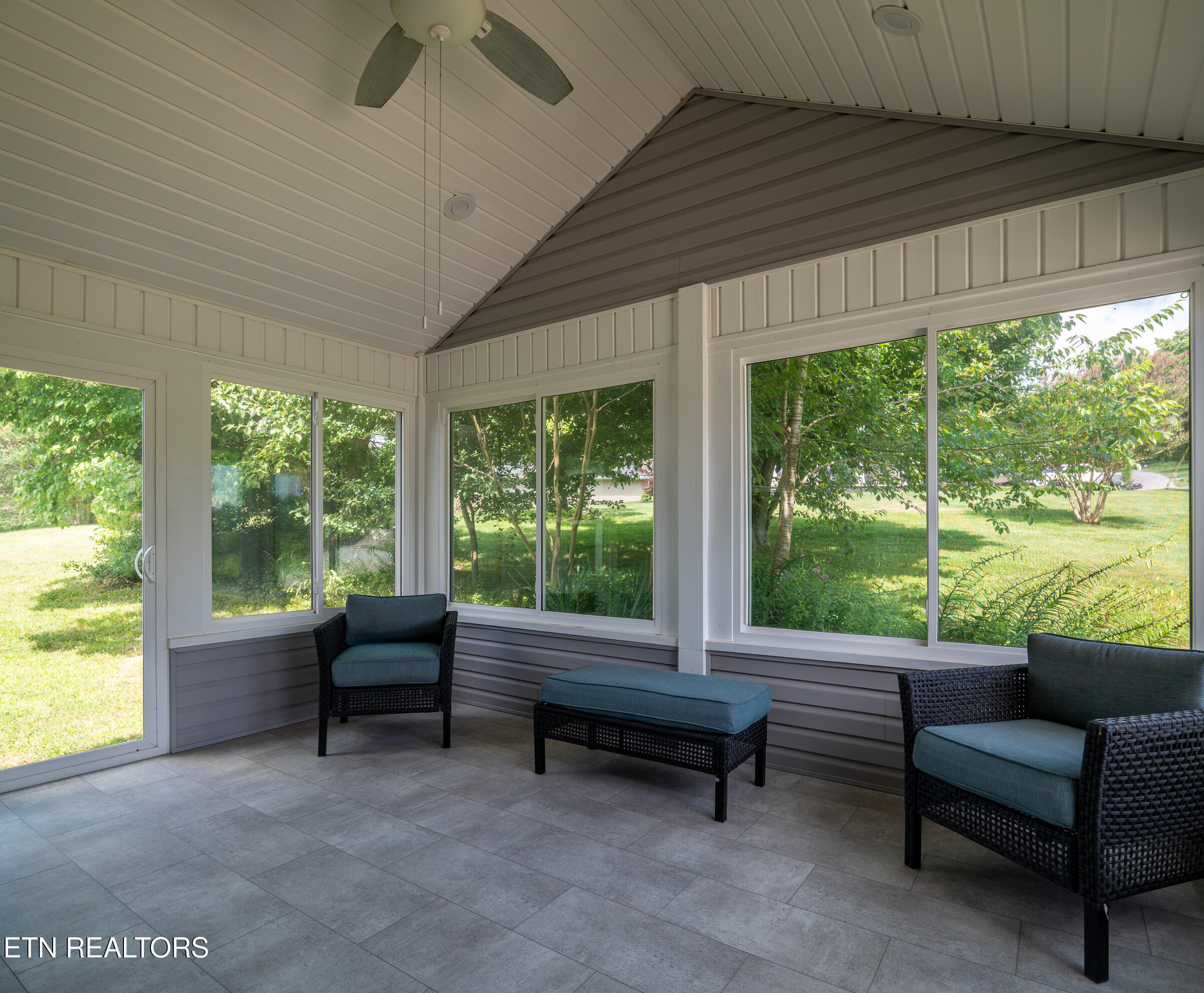 7090 Loudon Ridge Road Lenoir City TN 37771