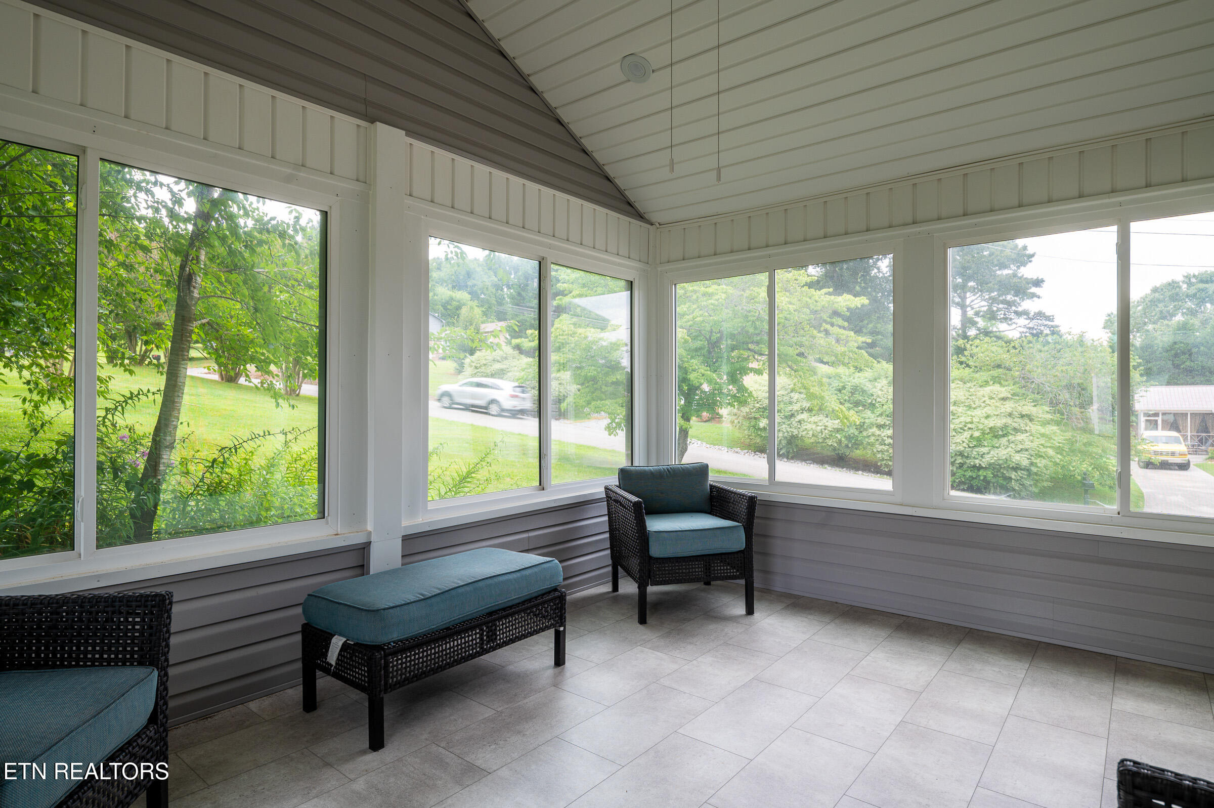 7090 Loudon Ridge Road Lenoir City TN 37771