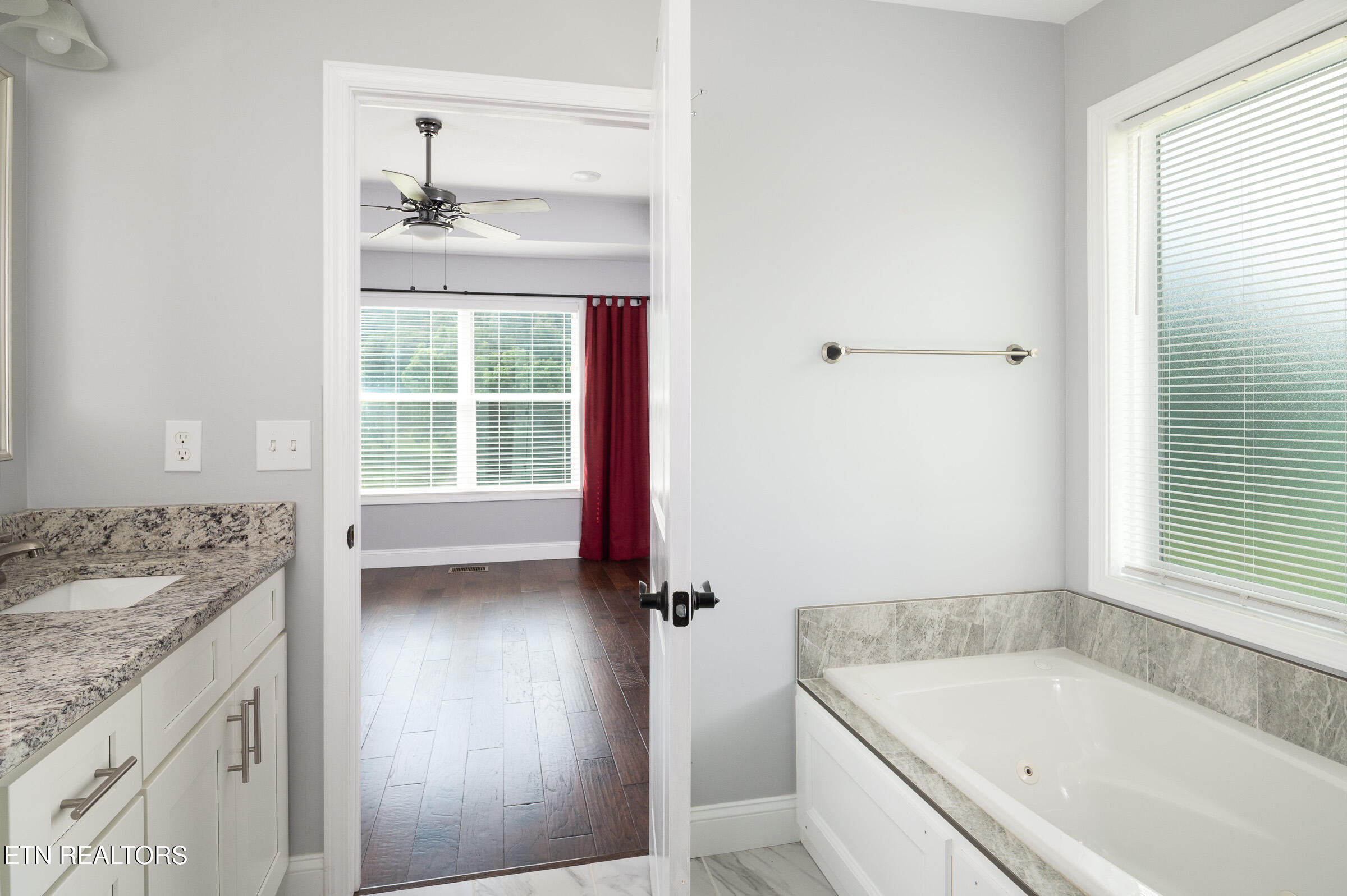 7090 Loudon Ridge Road Lenoir City TN 37771