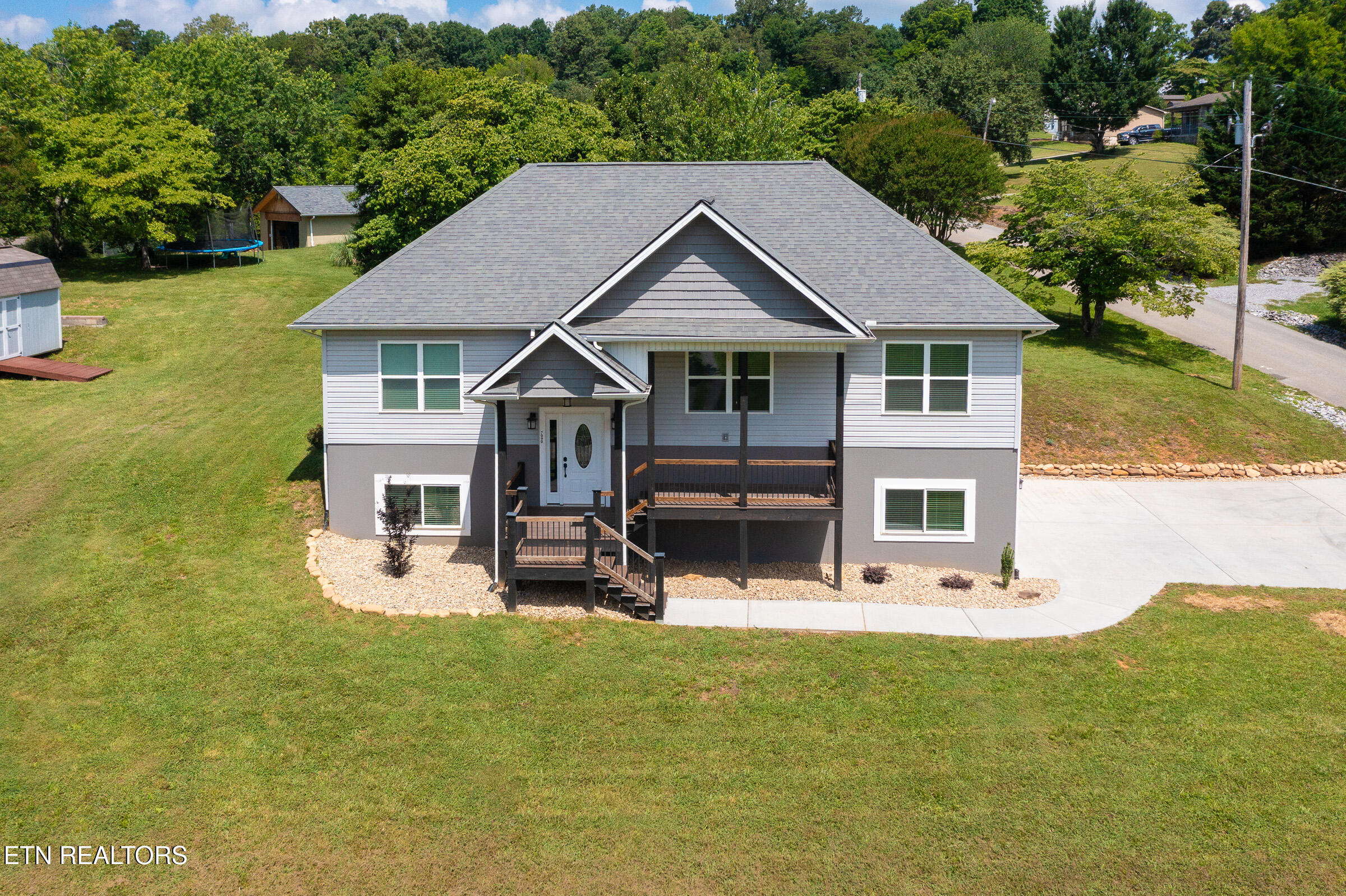 7090 Loudon Ridge Road Lenoir City TN 37771