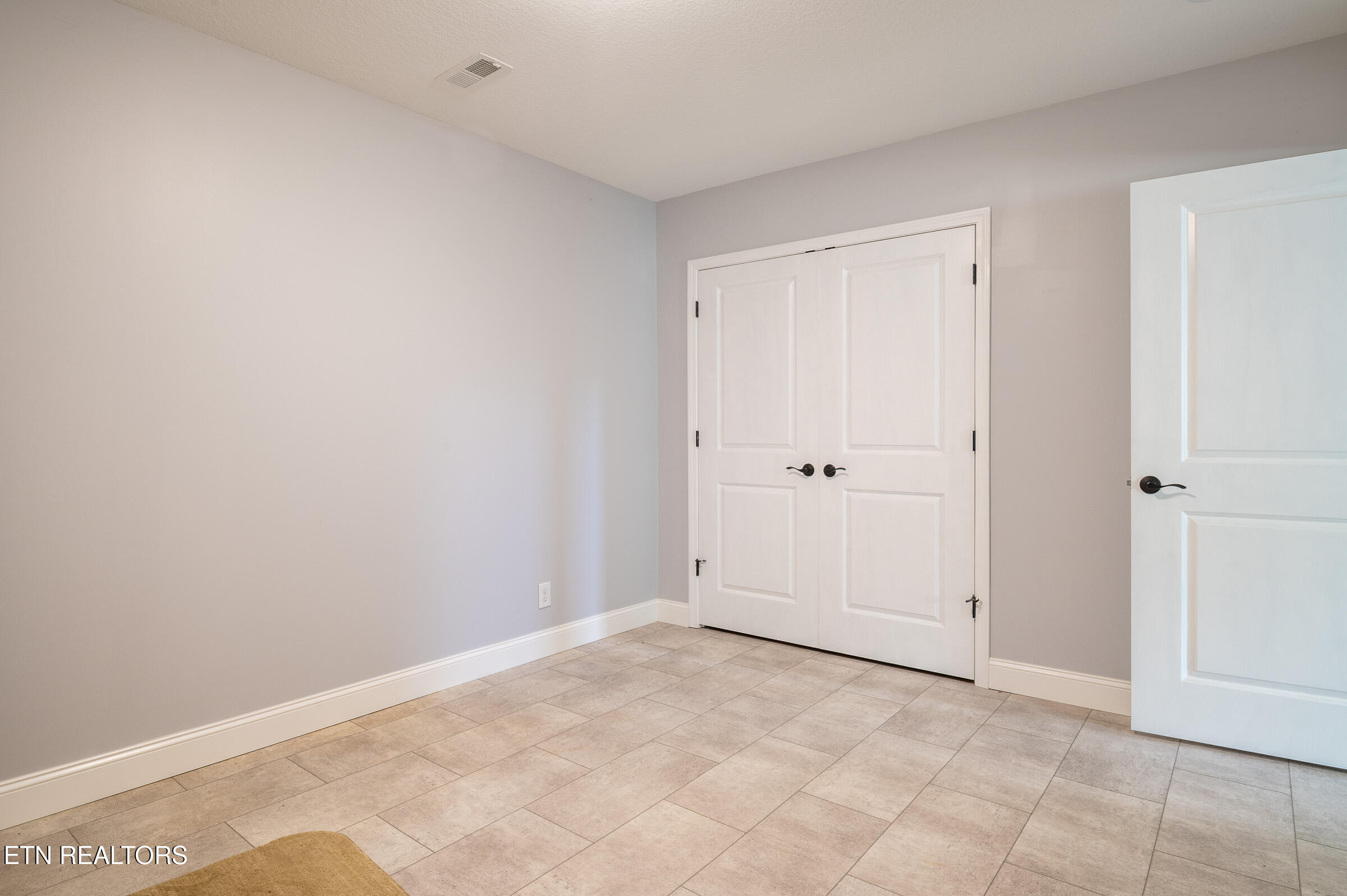 7090 Loudon Ridge Road Lenoir City TN 37771